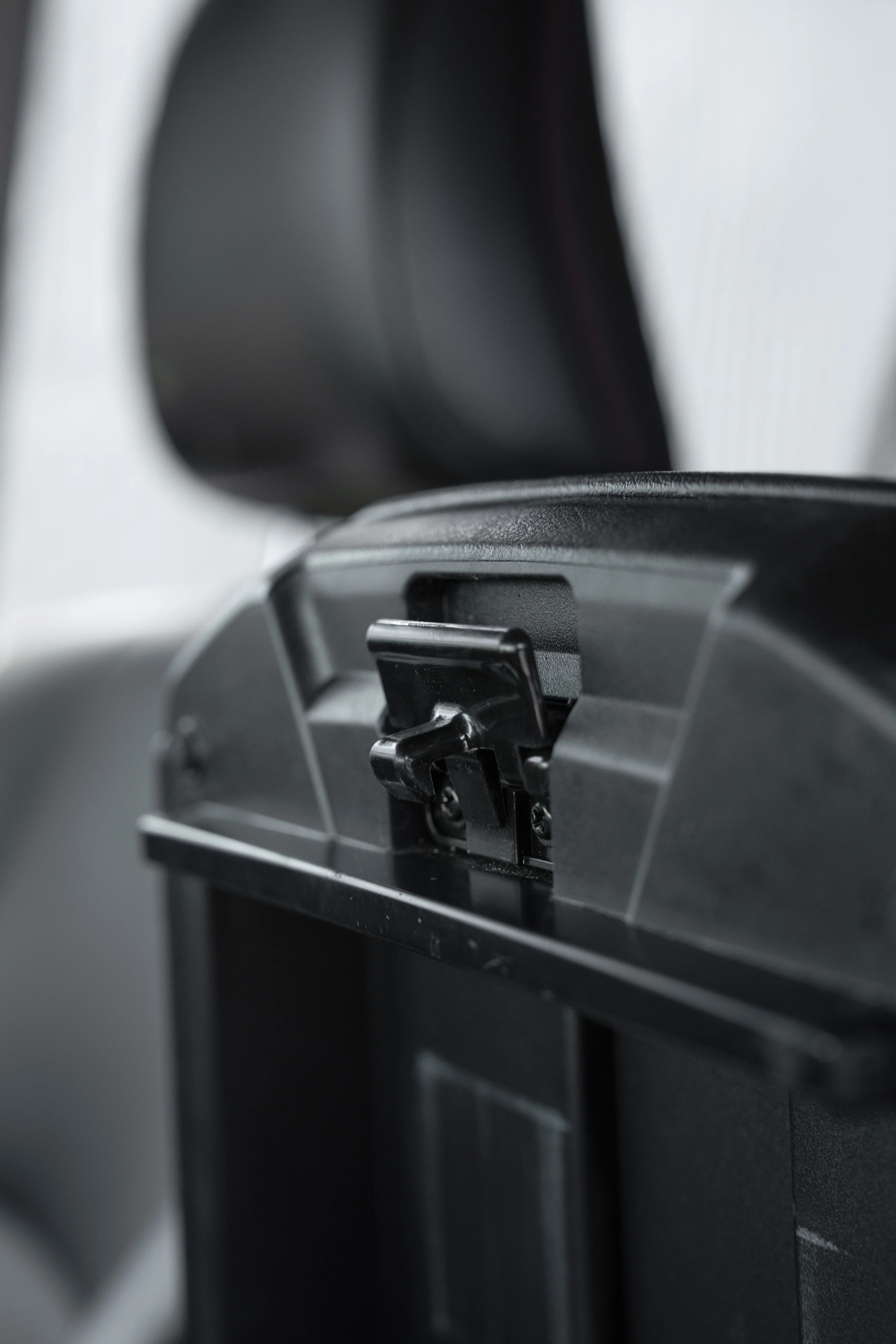 4Runner Lifestyle Center Console Latch For 4Runner (2010-2024) - Image 3