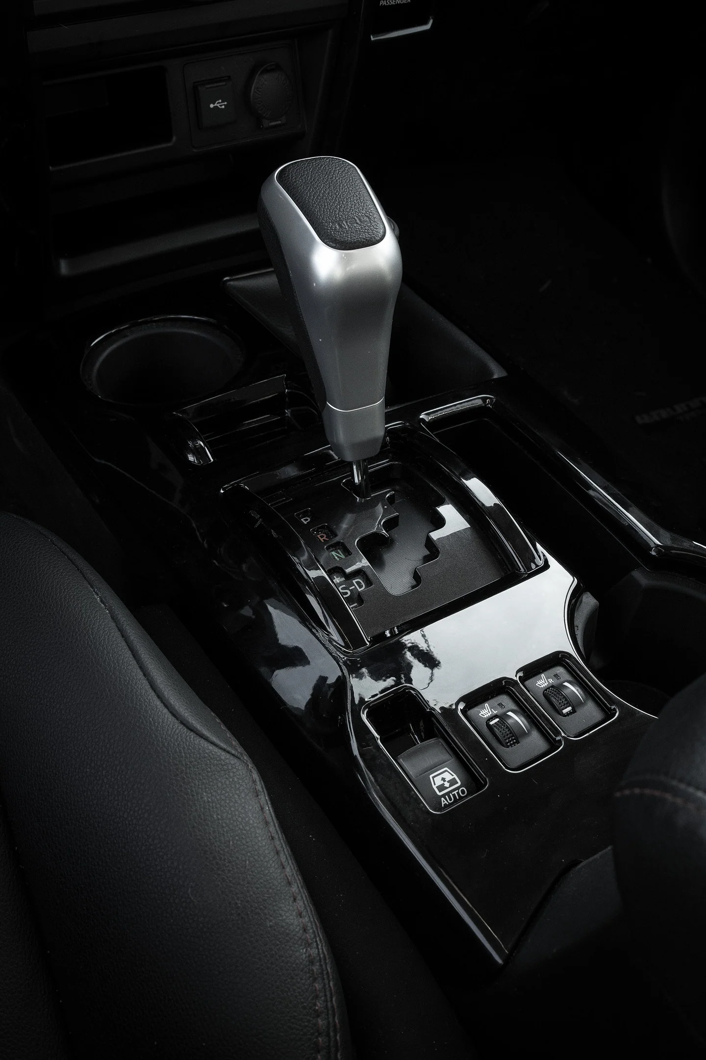 Cup Holder/Transfer Case Overlay (Manual Transfer Case) For 4Runner (2010-2024) - Image 10