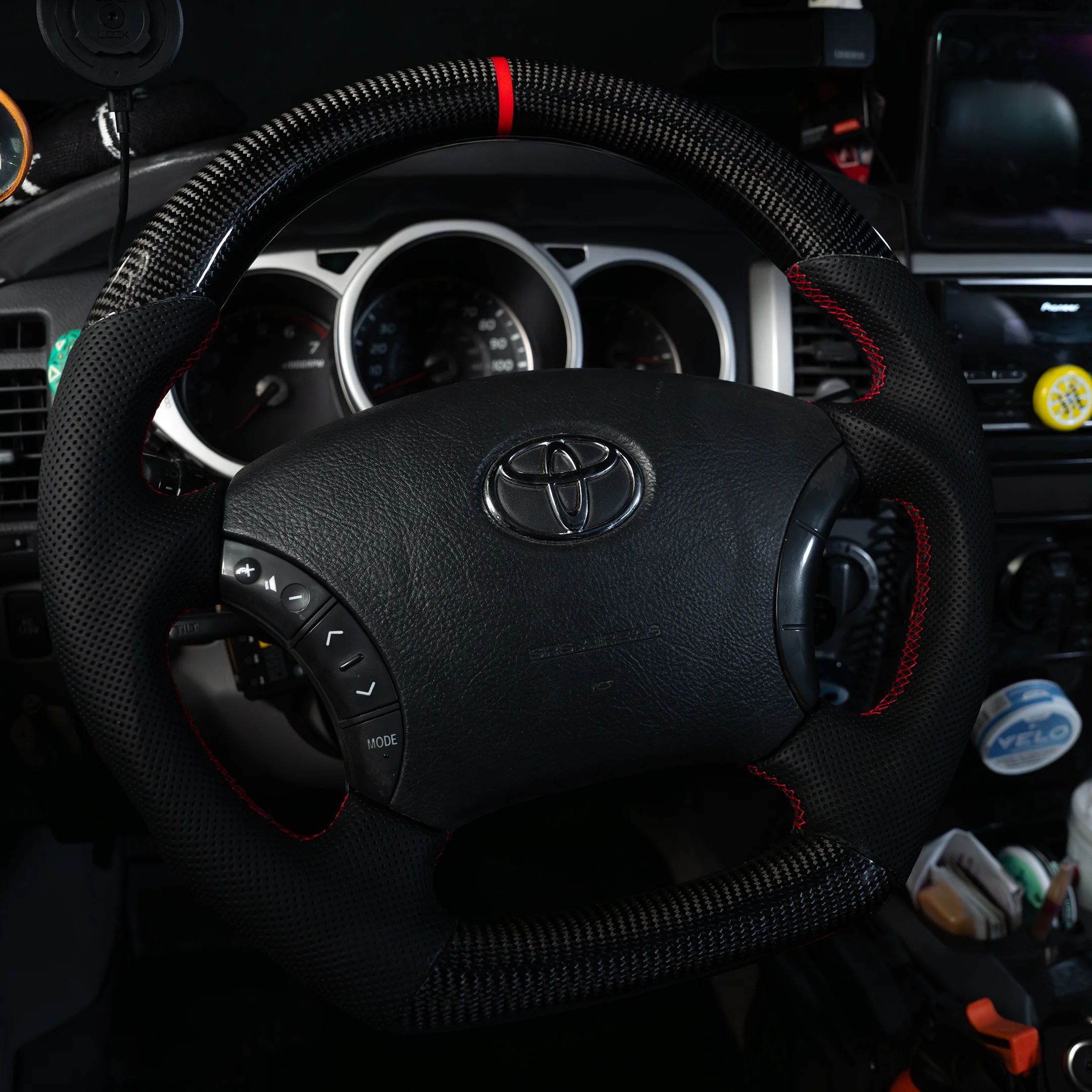 4Runner Lifestyle Carbon Fiber Steering Wheel For 4Runner (2003-2009) - Image 3