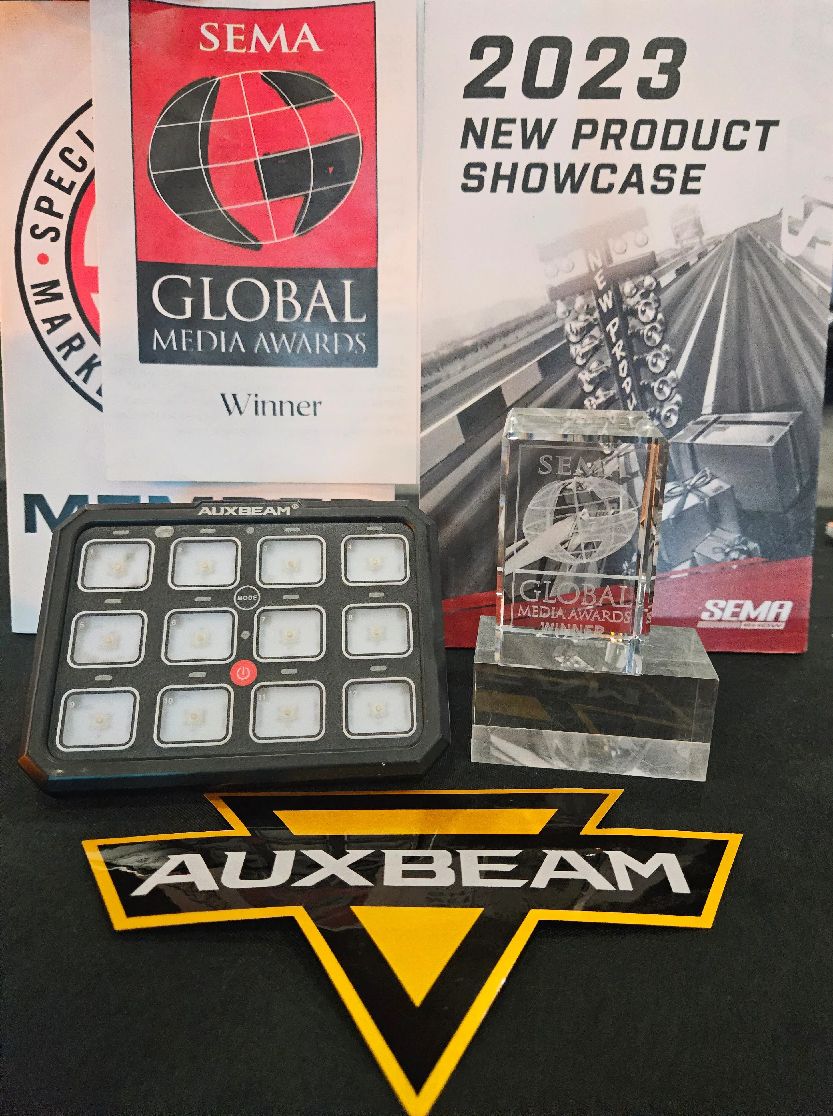 Auxbeam AC-1200 RGB Switch Panel (One-Sided Outlet) - Image 3