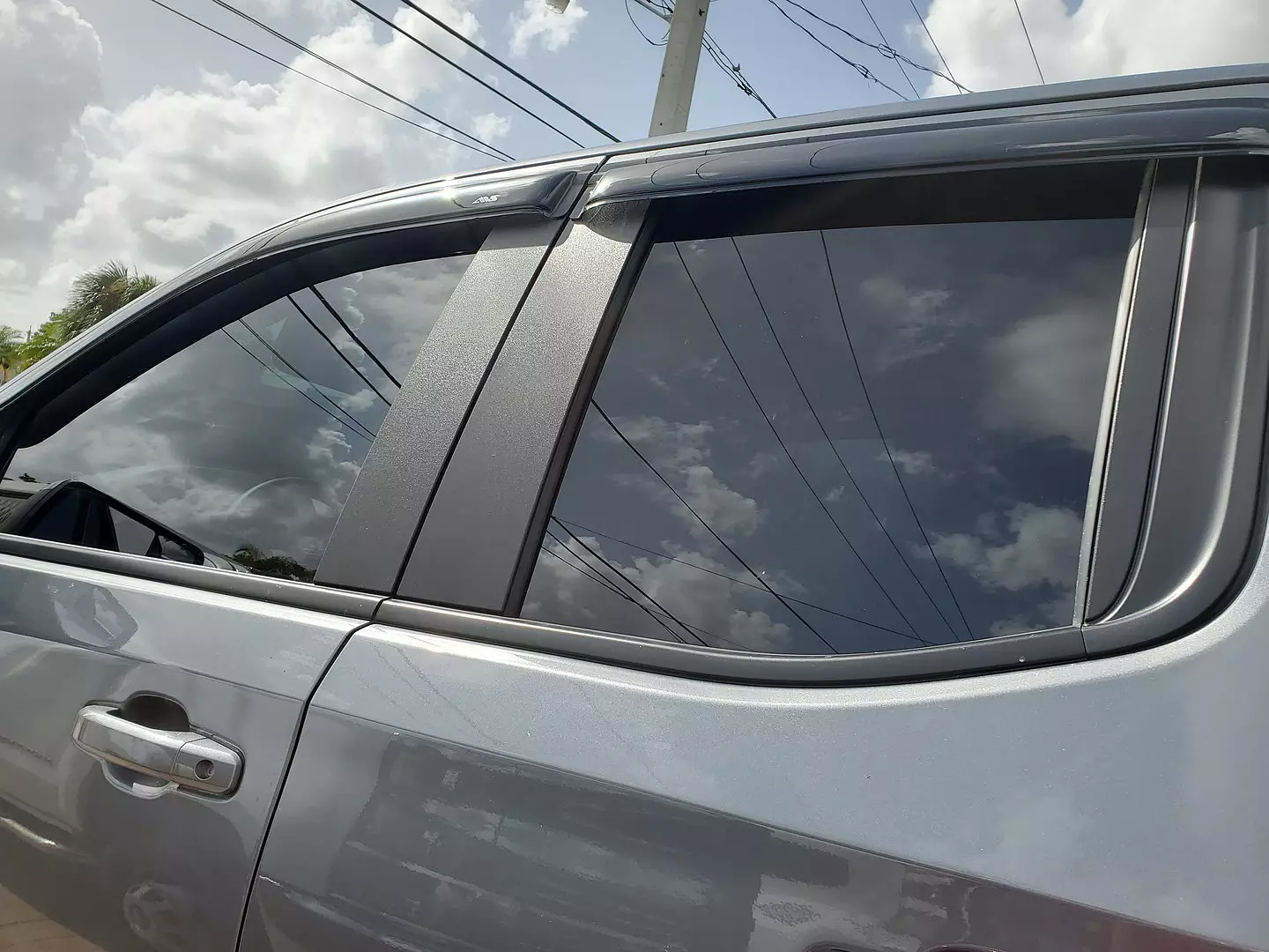 AVS Outside Mount Ventvisor Window Deflector For 4Runner (2003-2009) - Image 2