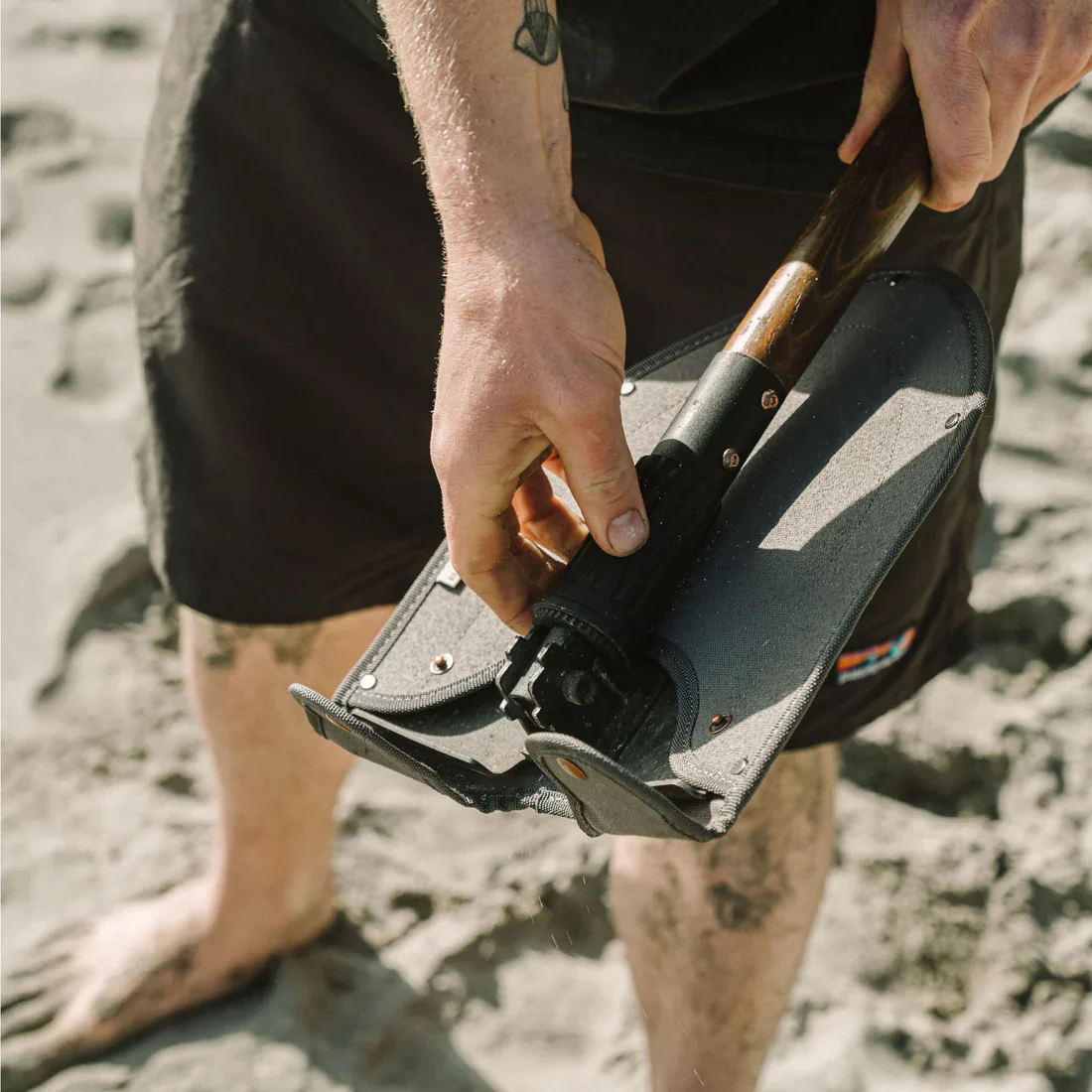 Barebones Folding Shovel - Image 6
