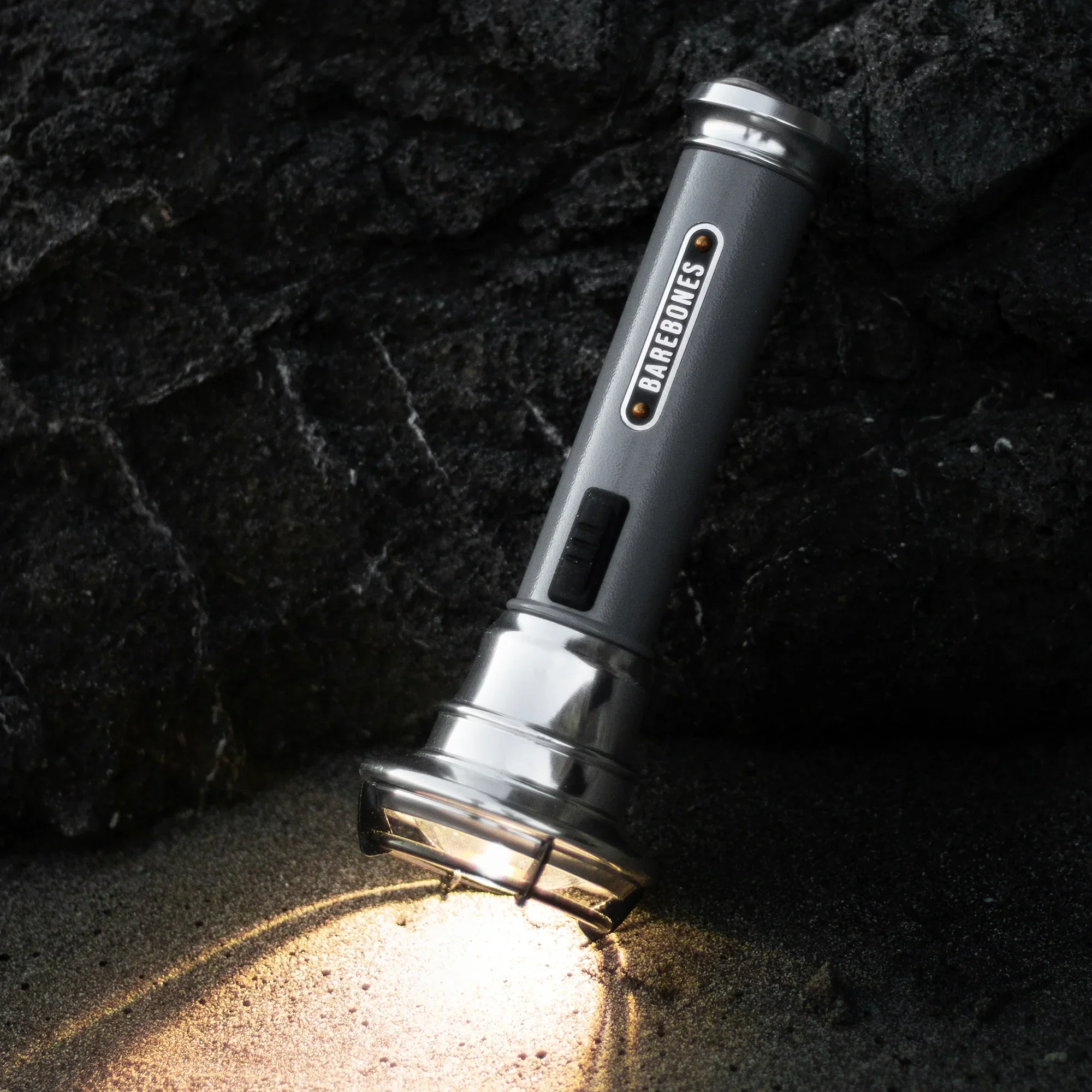 Barebones Vintage Flash Light - Image 2