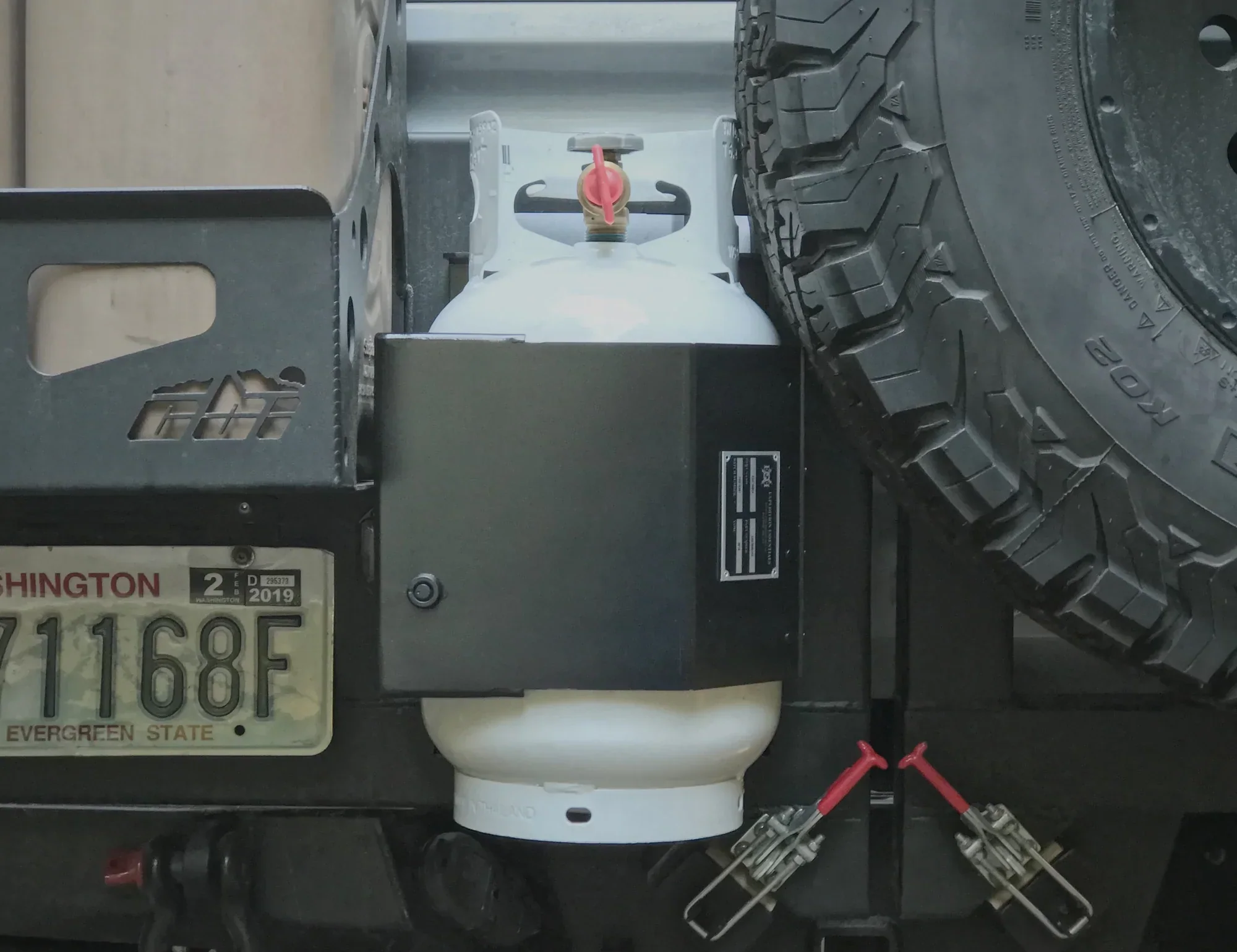 Expedition Essentials Propane Bottle Quick Mount - Image 7