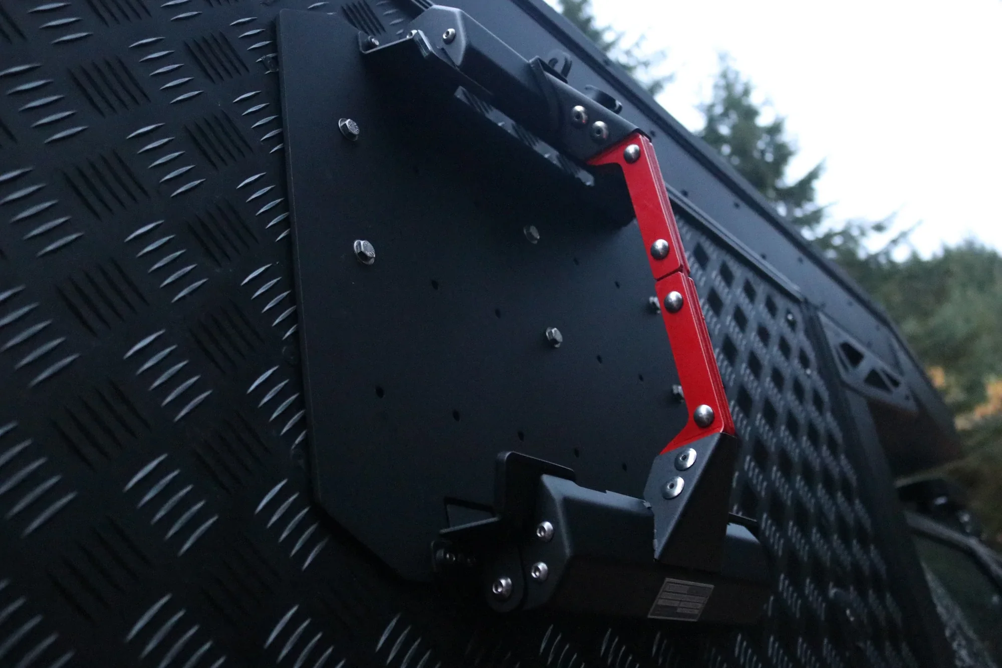 Expedition Essentials Recovery Board Mount For Maxtrax MKII - Image 2