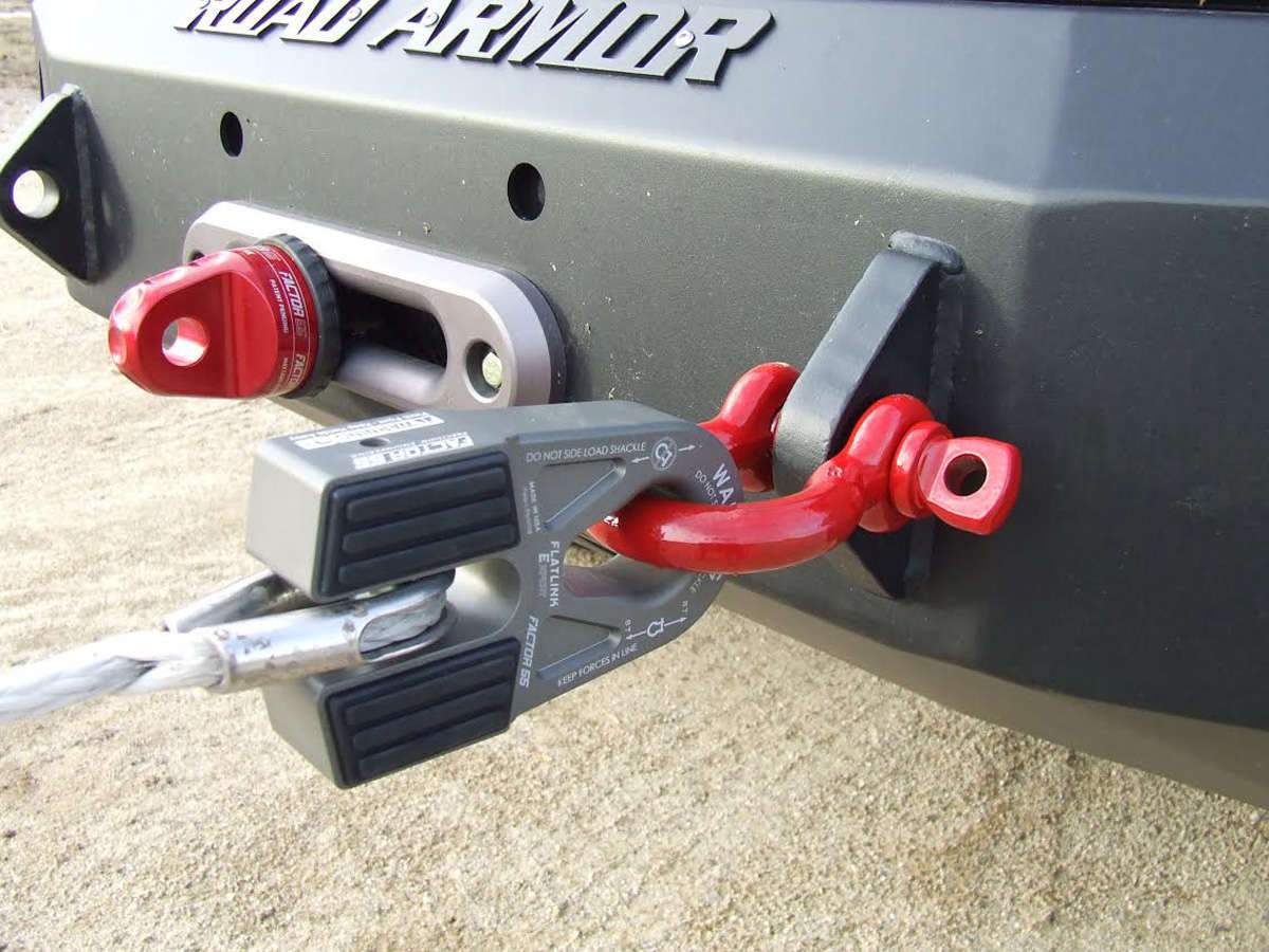 Factor 55 Shackles 3/4" - Image 2