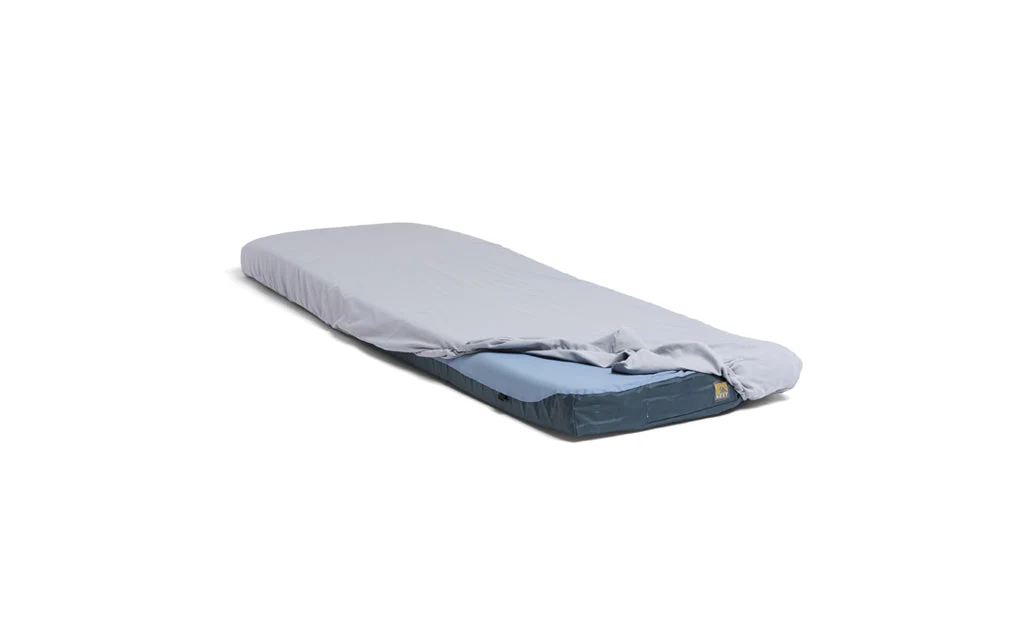 Hest Fitted Sheet - Image 2