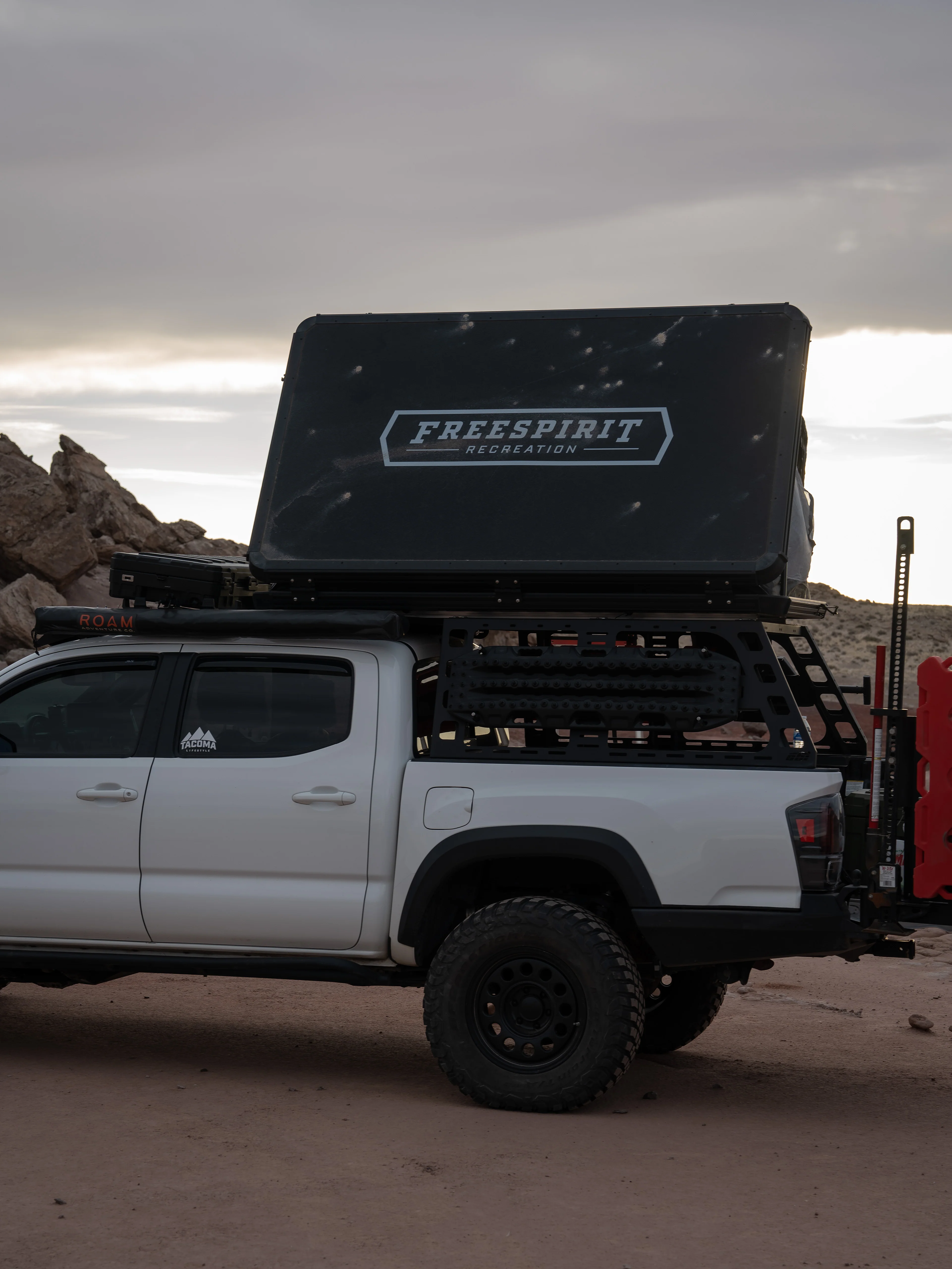 Freespirit Recreation Odyssey Series Hard Top Tent (Black Top) - Image 17