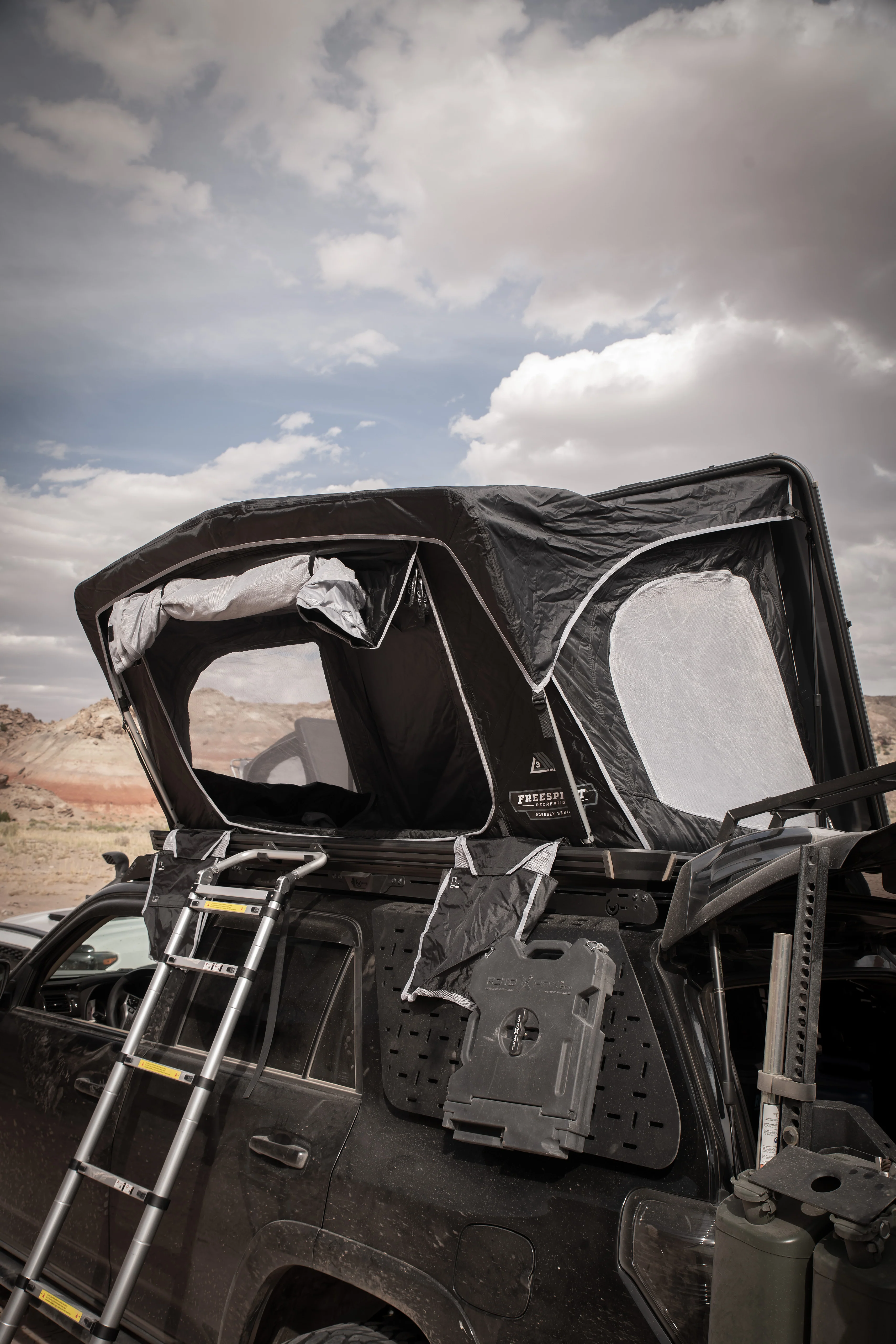 Freespirit Recreation Odyssey Series Hard Top Tent (Black Top) - Image 3