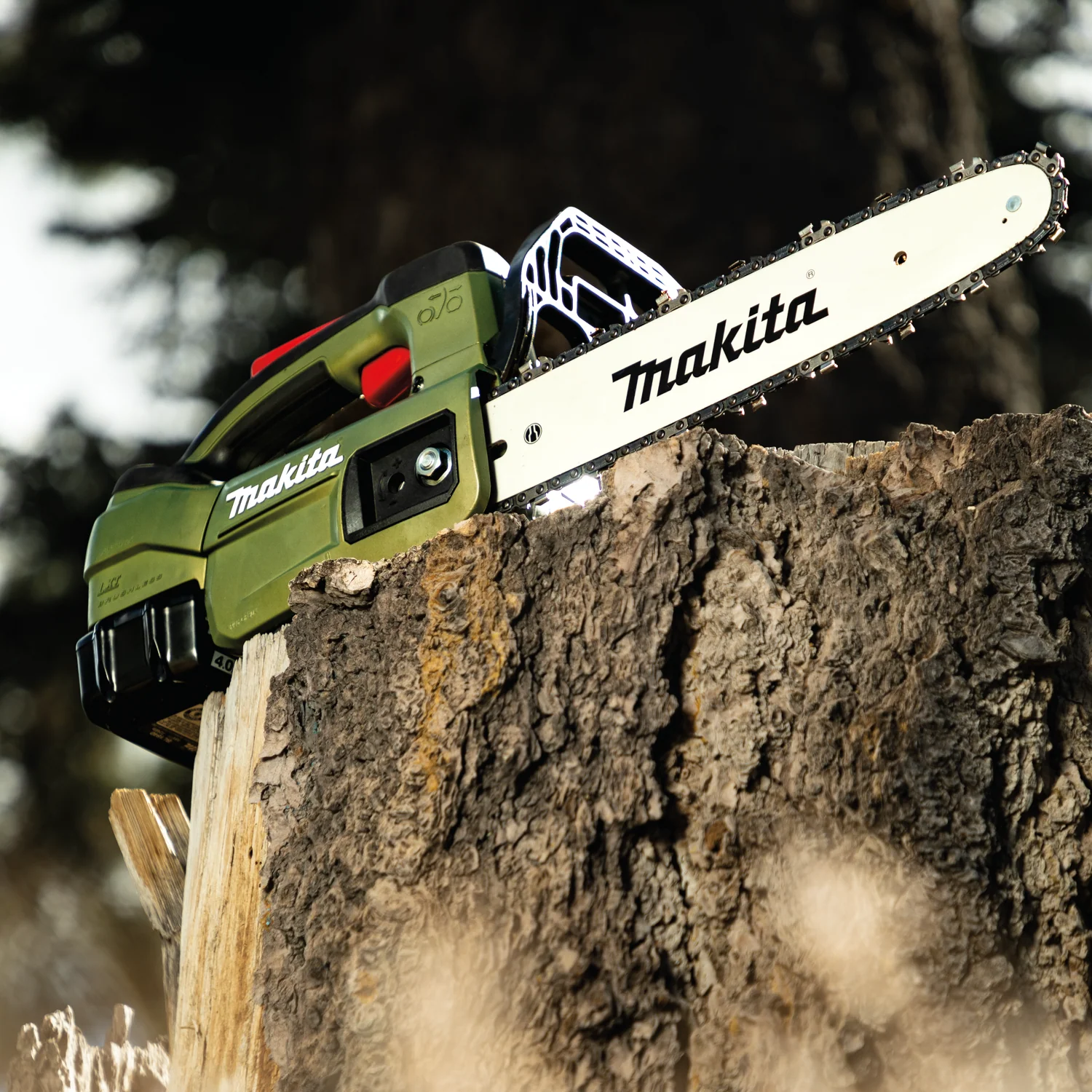 Makita Outdoor Adventure 12" Top Handle Chain Saw Kit - Image 4