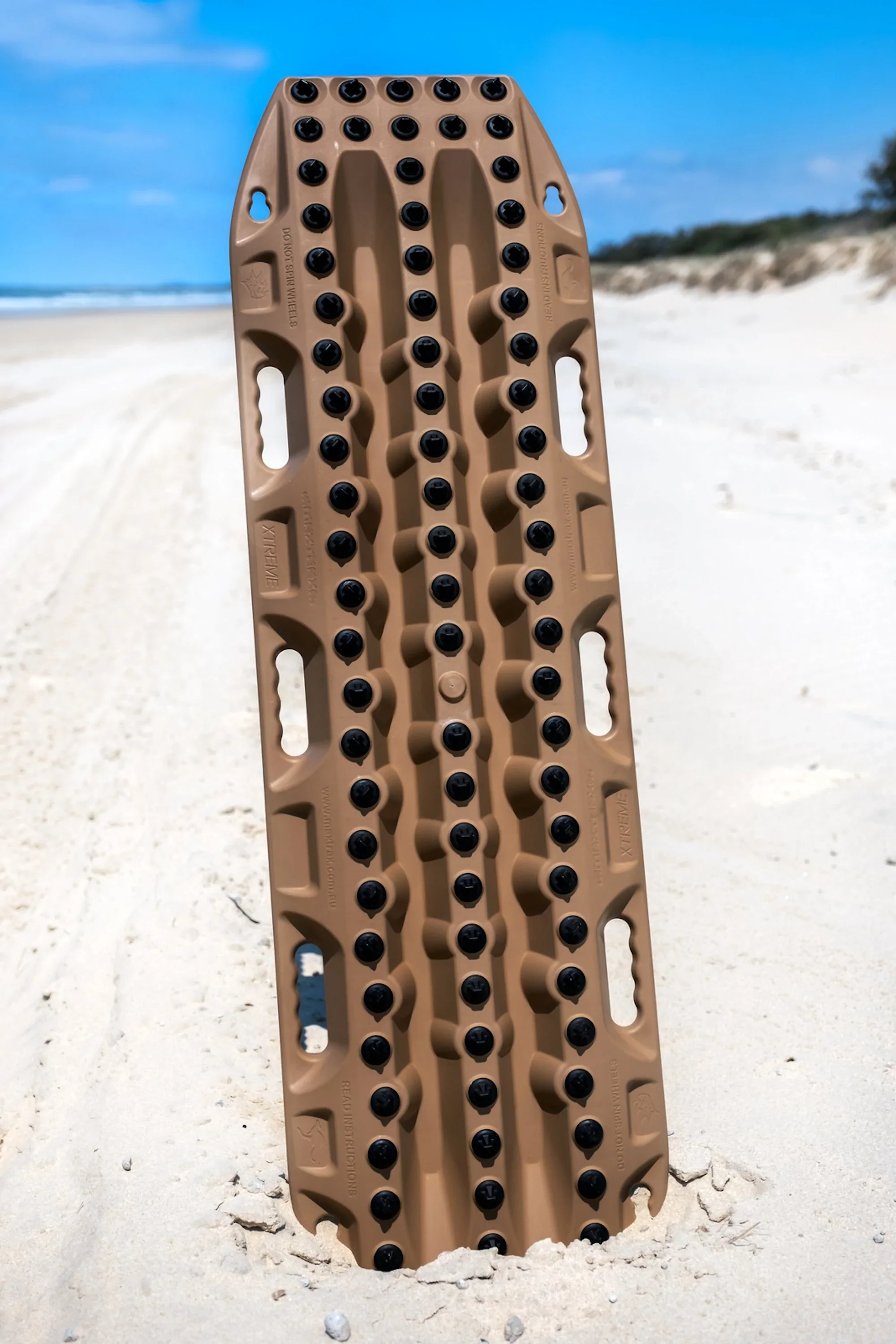 MAXTRAX XTREME Desert Tan Recovery Boards - Image 2