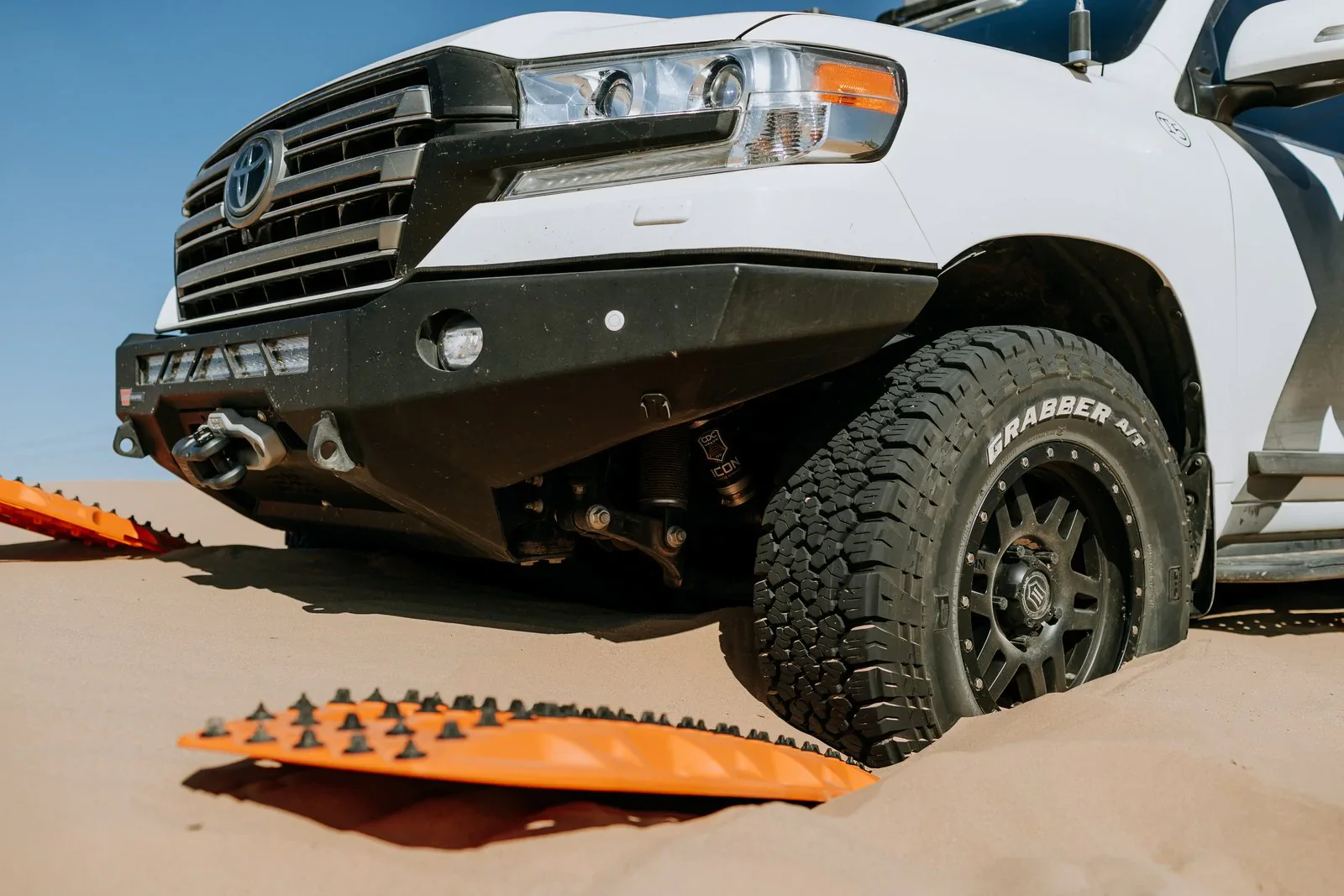 MAXTRAX XTREME Safety Orange Recovery Boards - Image 3