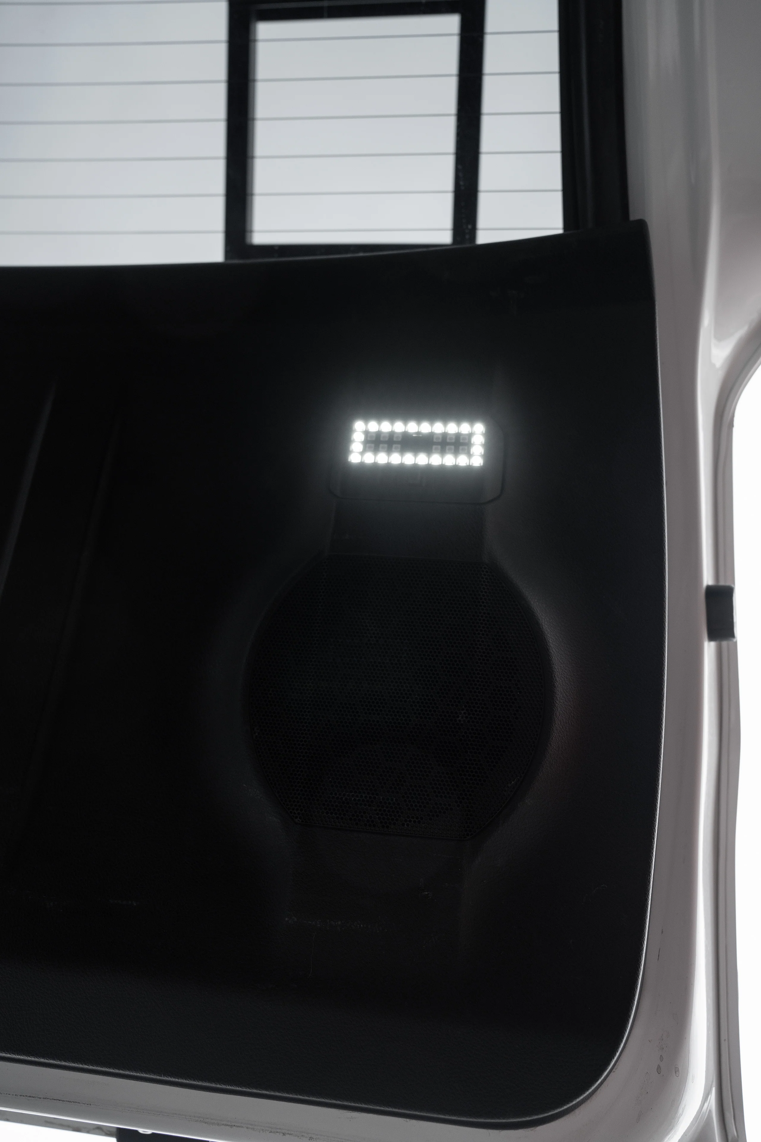 Meso Customs Ultimate Dual Color Hatch Lights For 4Runner (2010-2024) - Image 16