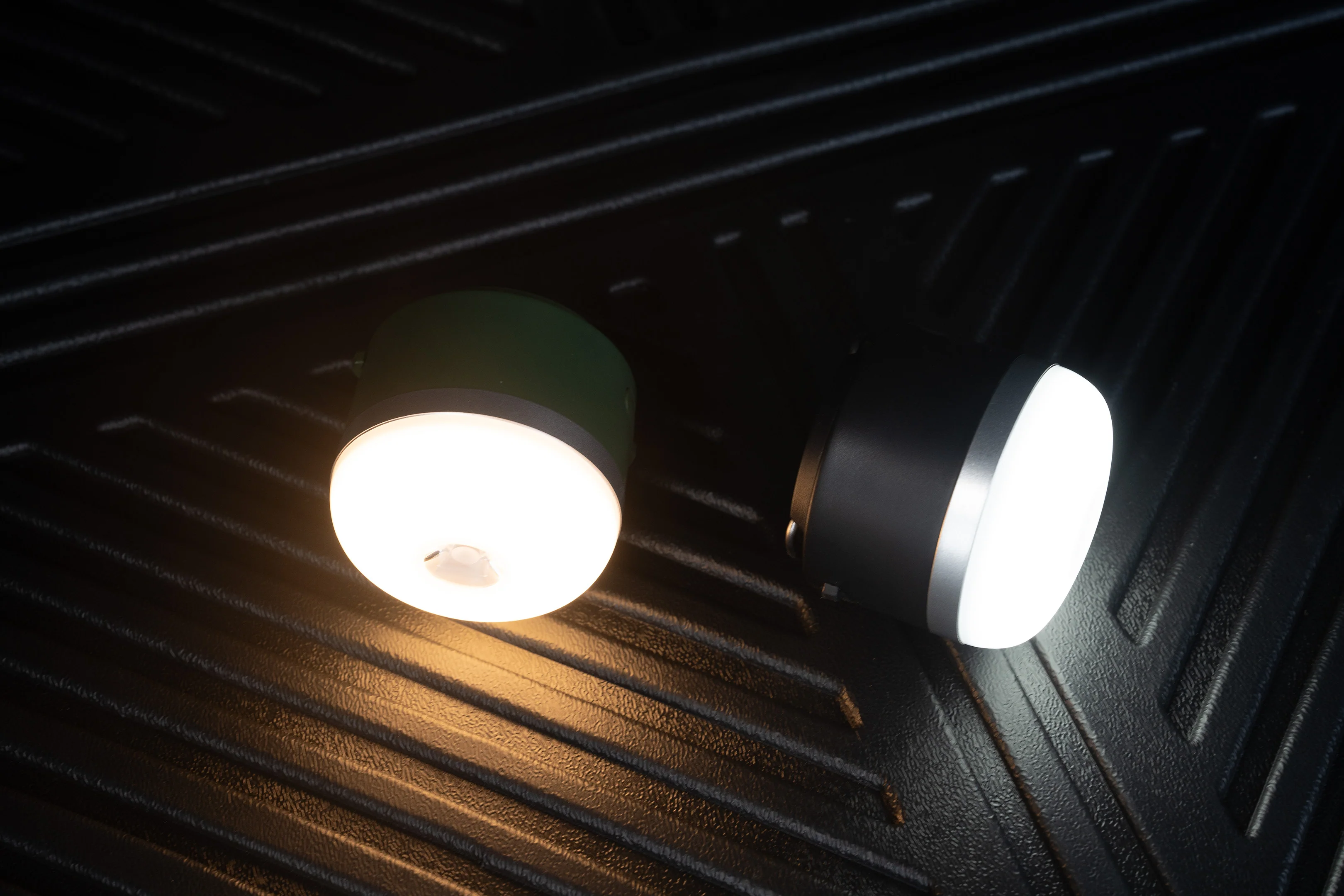 Multipurpose Magnetic Flash Light / Power Bank - Image 17