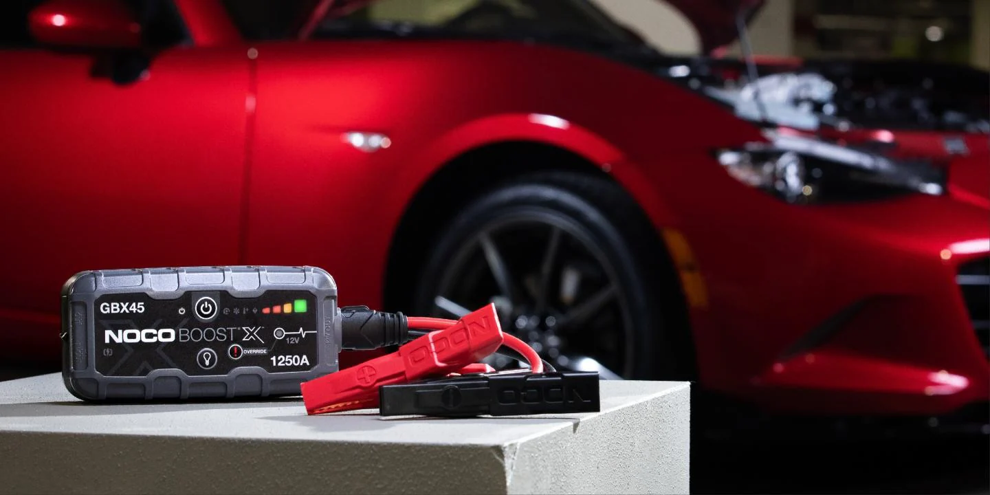 Noco GBX45 1250A 12V Lithium Jump Starter - Image 3