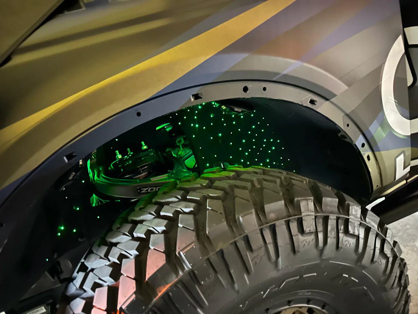Oracle Lighting Fiber Optic Wheel Liner Colorshift RGB+W Kit - 40W Led/ 600 Fibers - Image 6