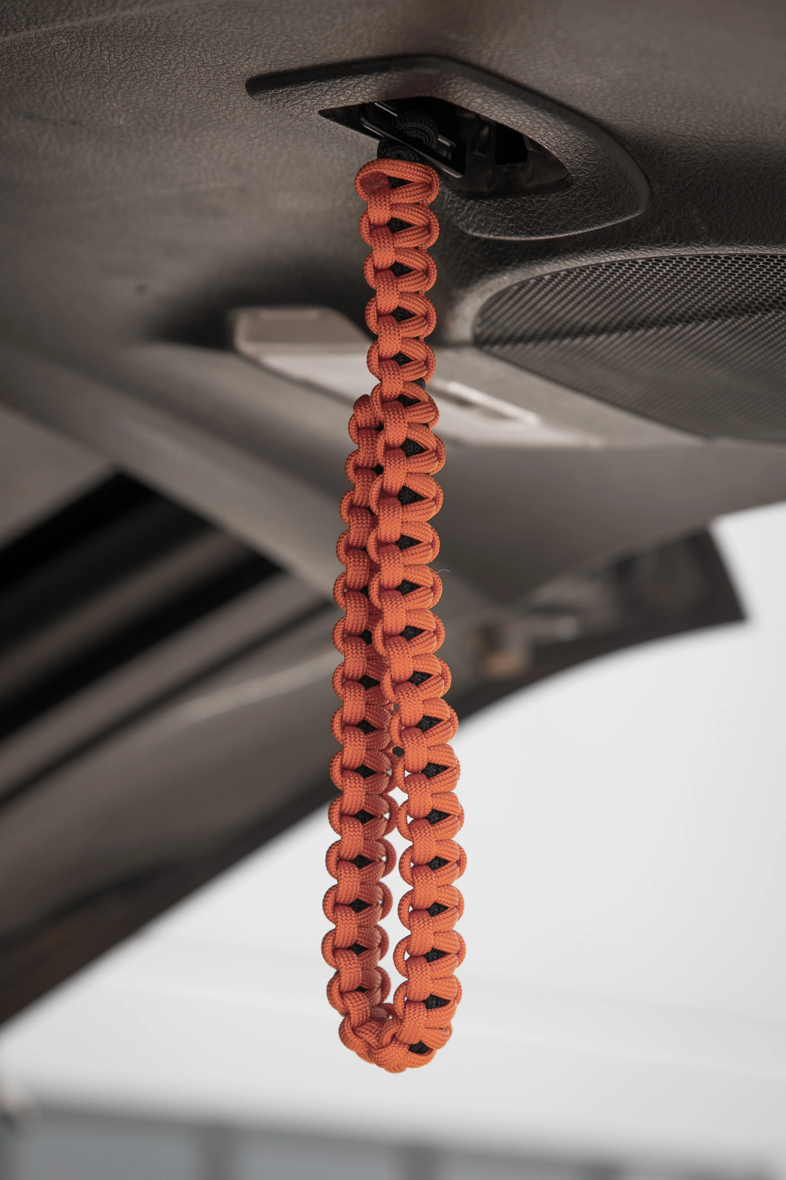 Yota Twins Paracord Hatch Strap For 4Runner (2010-2024) - Image 7