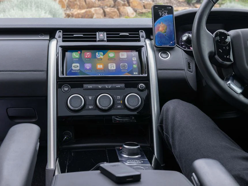 Quad Lock Wireless CarPlay Adaptor - Image 4