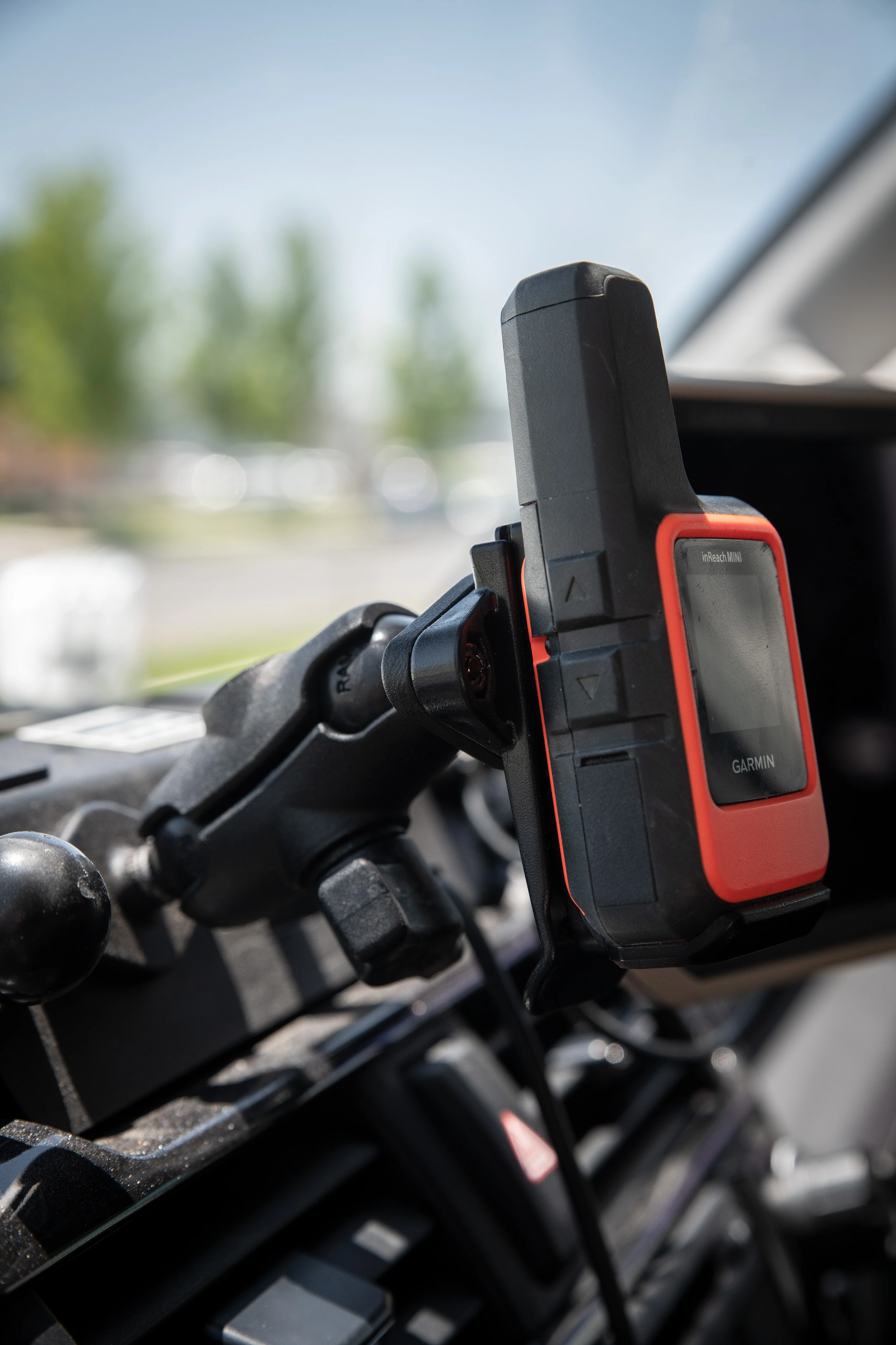 RAM Mounts Spine Clip Holder with Ball For Garmin Handheld Devices - Image 12