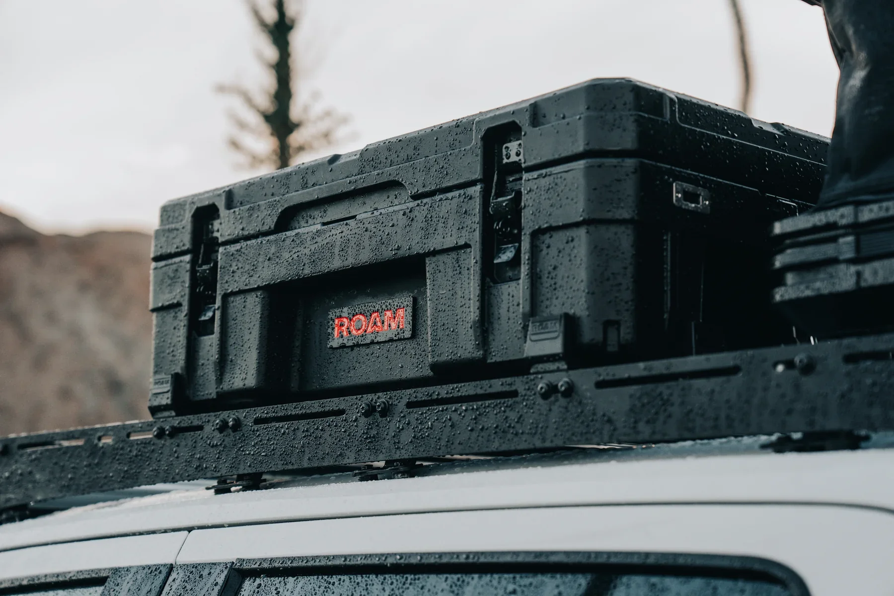 Roam Adventure Co 66L Rugged Case - Image 16