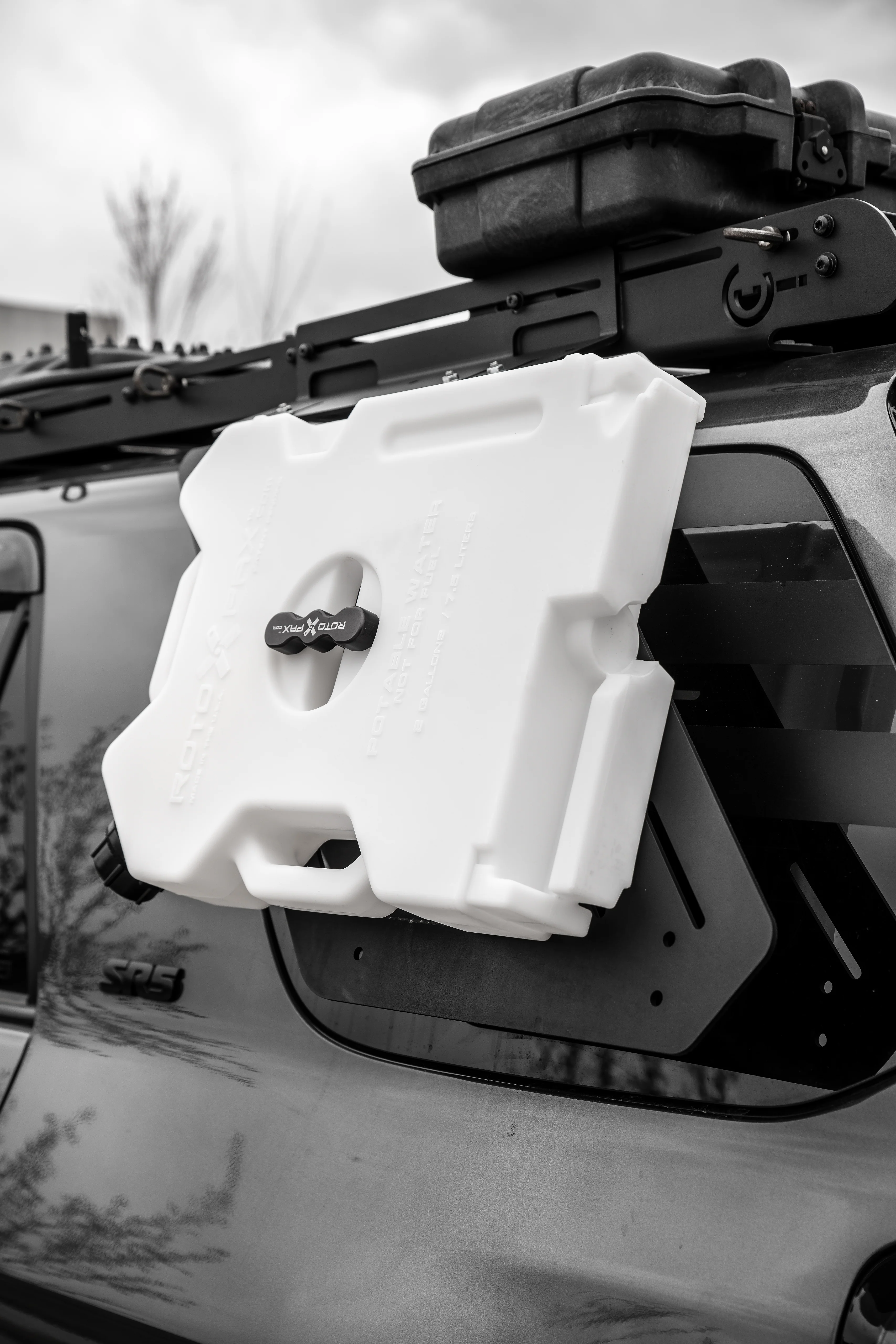 Rotopax 2 Gallon Water Pack - Image 10