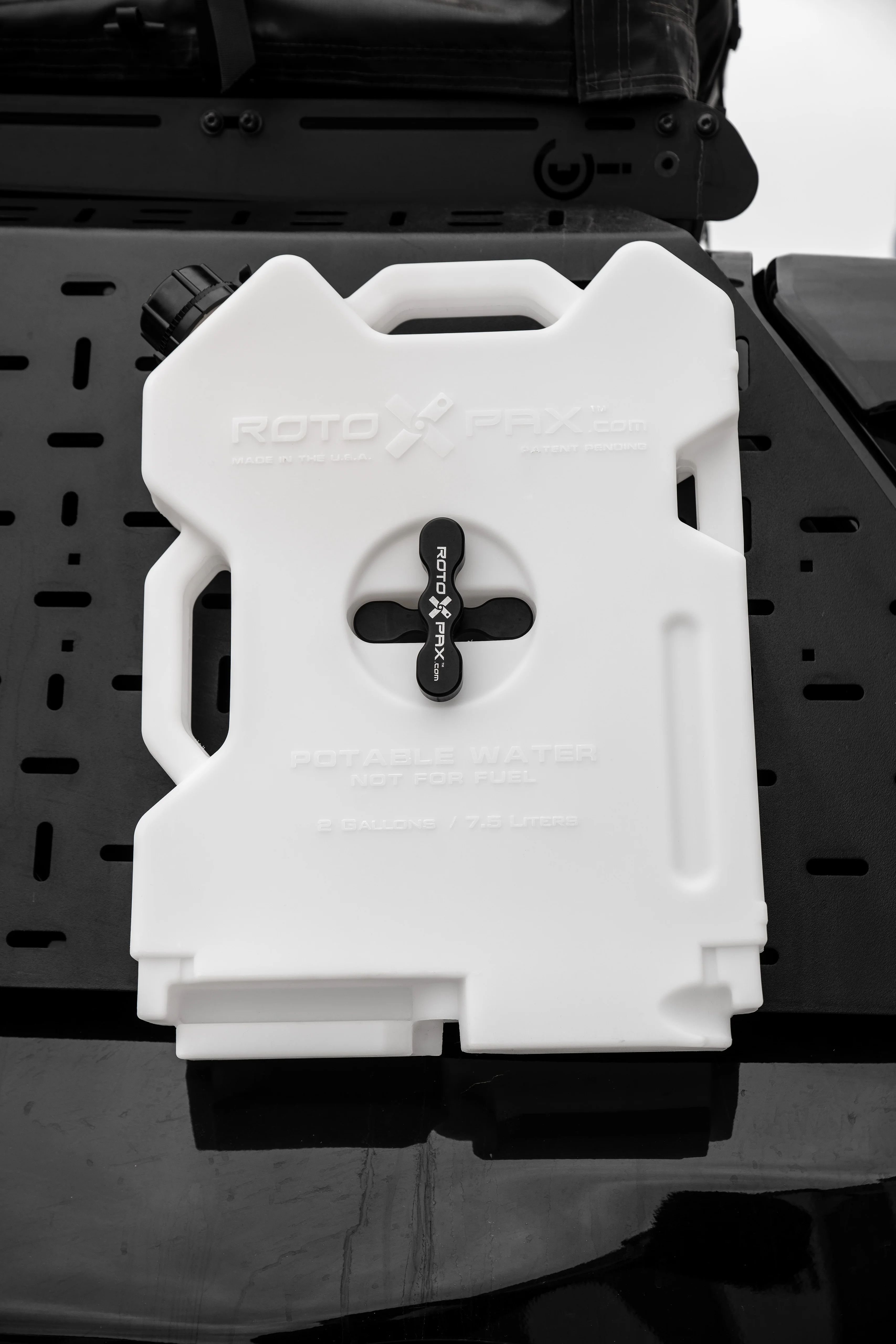 Rotopax 2 Gallon Water Pack - Image 5