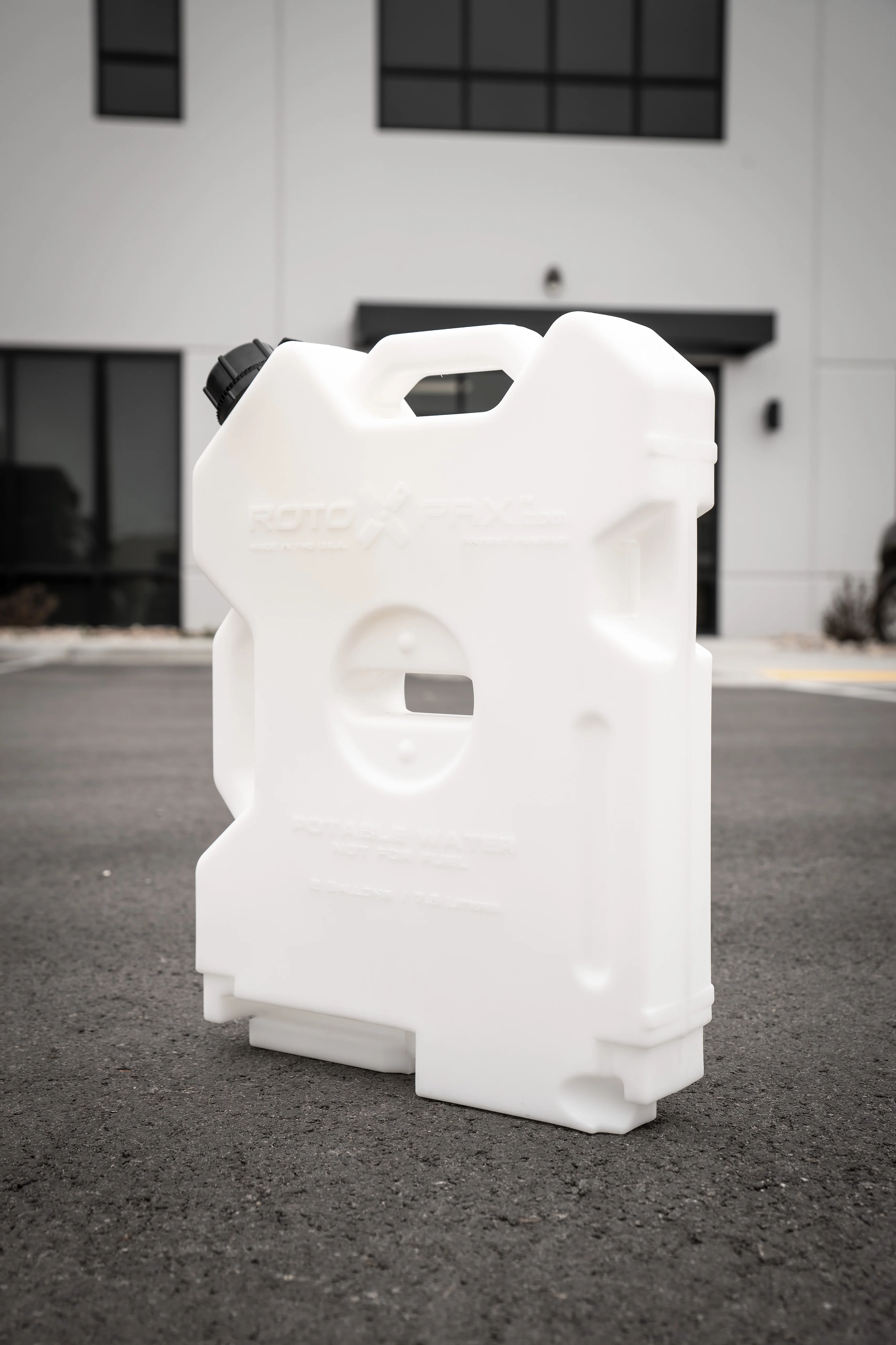 Rotopax 2 Gallon Water Pack - Image 9