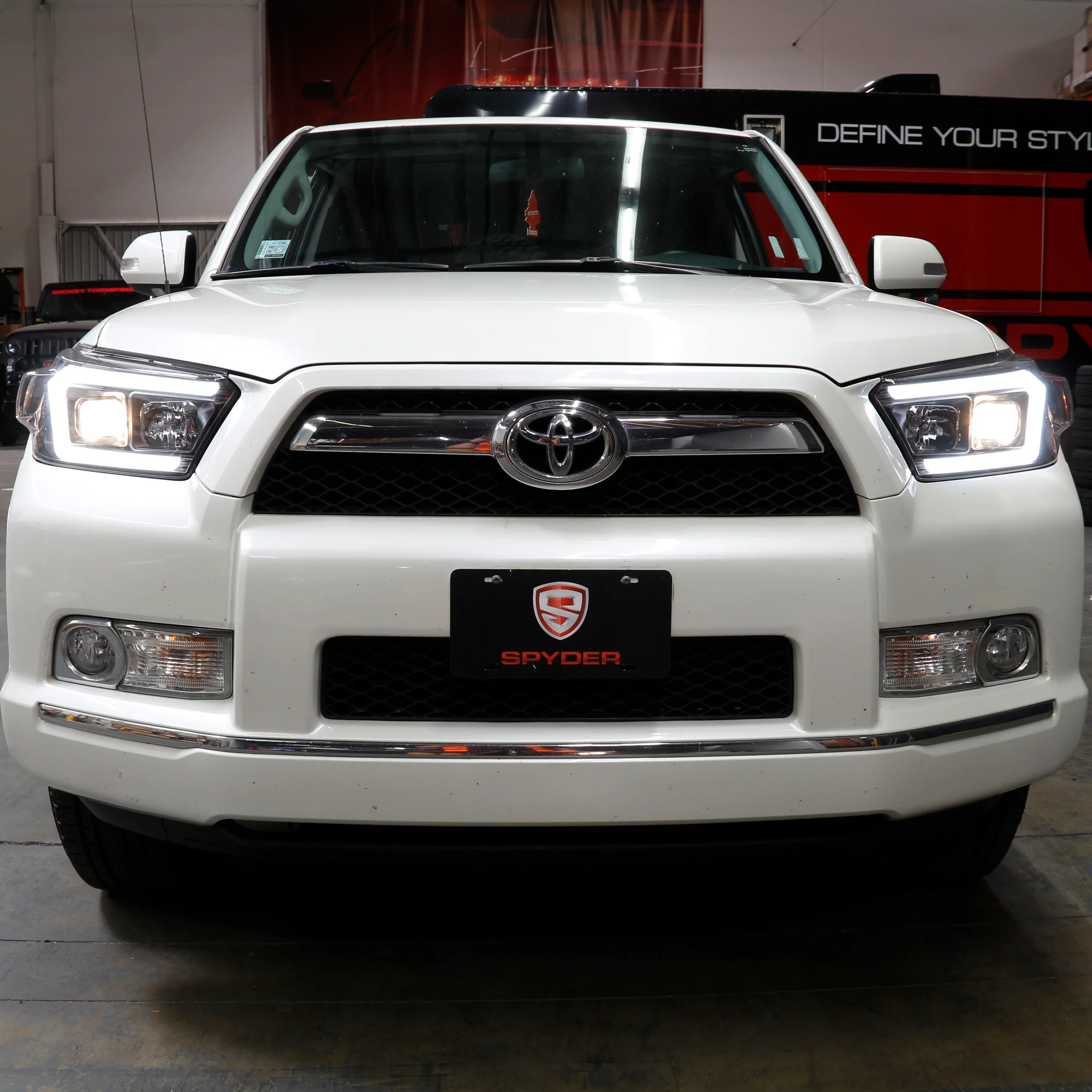 Spyder Black Projector Headlights For 4Runner (2010-2013) - Image 12