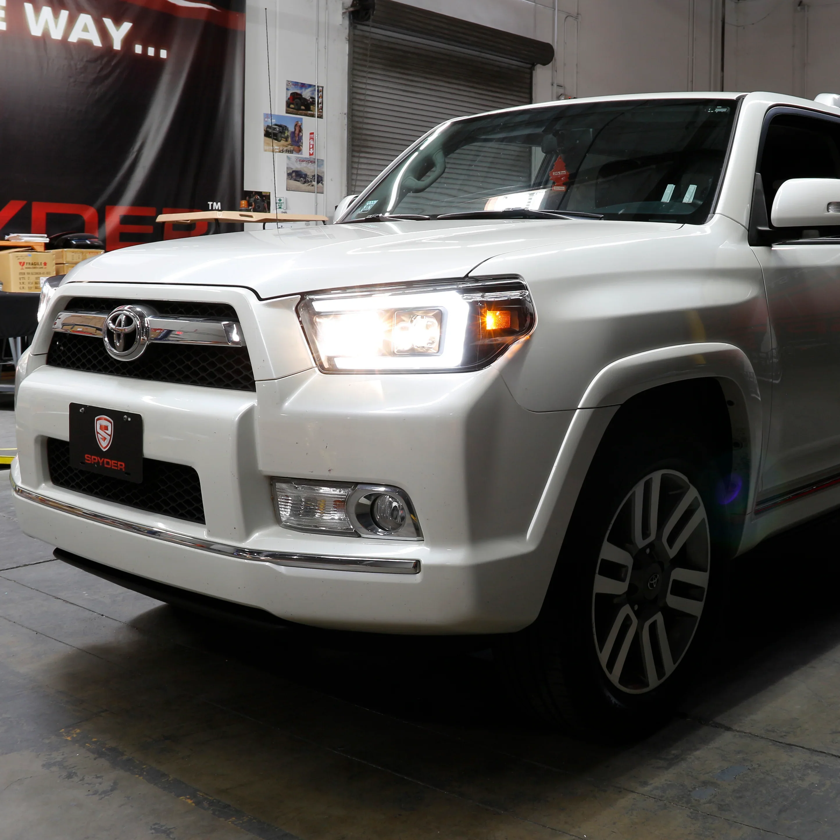 Spyder Black Projector Headlights For 4Runner (2010-2013) - Image 13