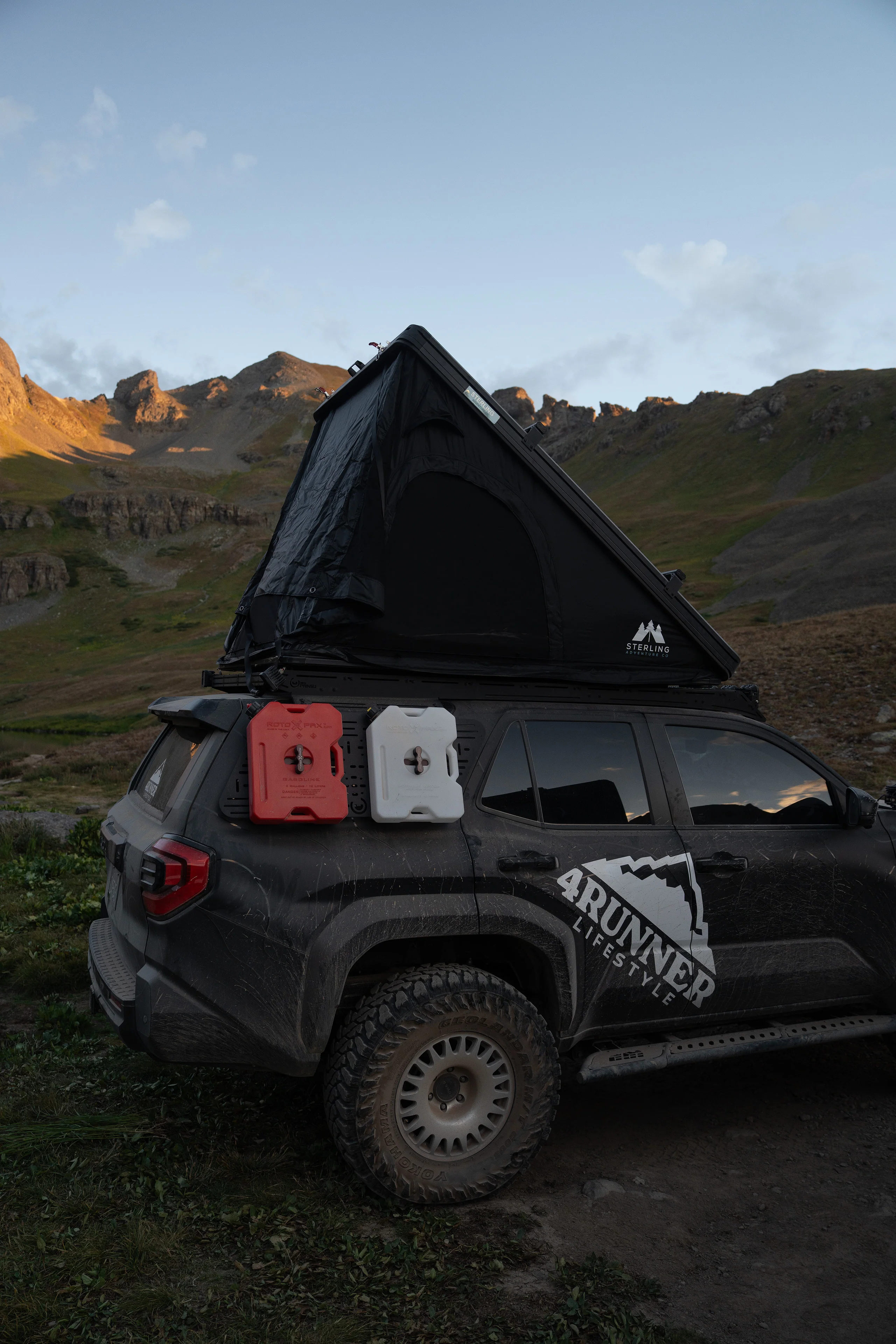 Sterling Adventure Co. Wasatch Lite Aluminum Hardshell Rooftop Tent - Image 7