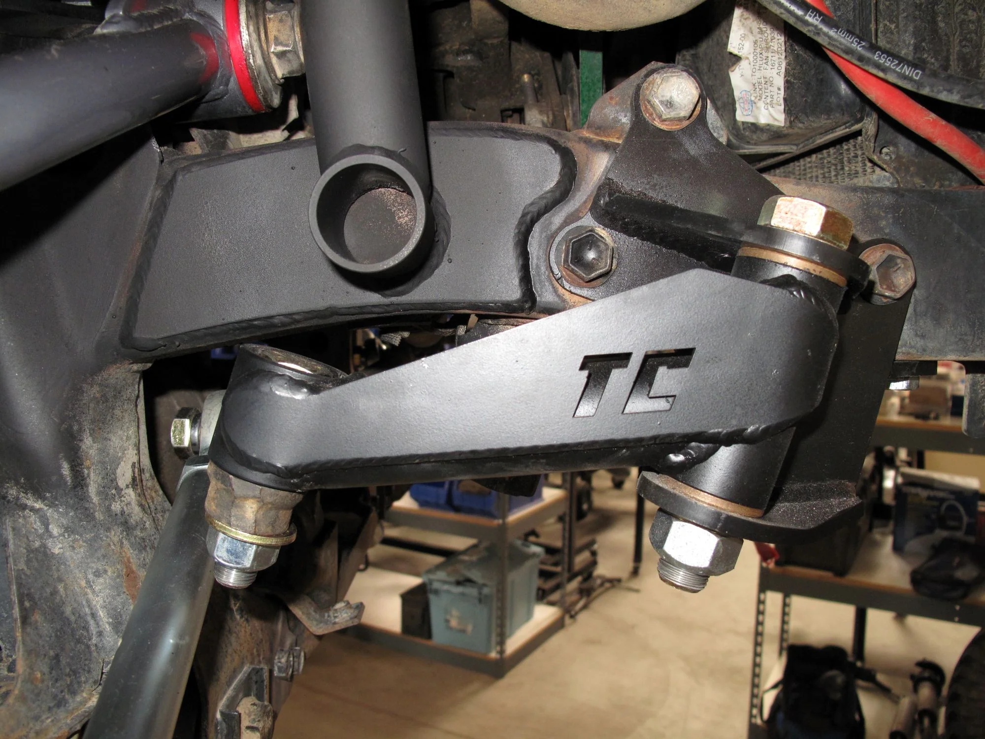 Total Chaos Caddy Idler Arm For 4Runner (1986-1995) - Image 3
