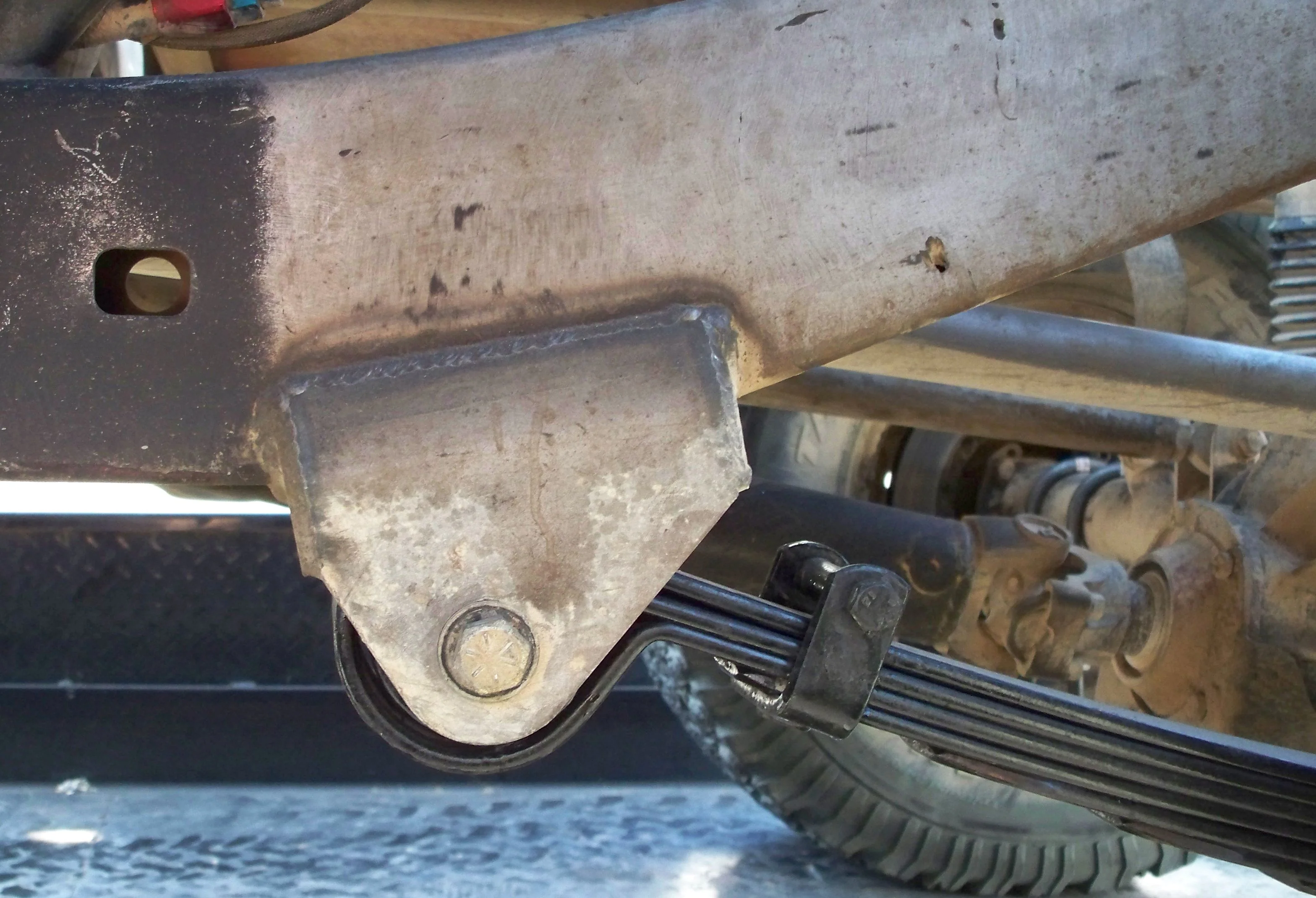 Total Chaos Front Spring Hangers For 4Runner (1986-1995) - Image 3