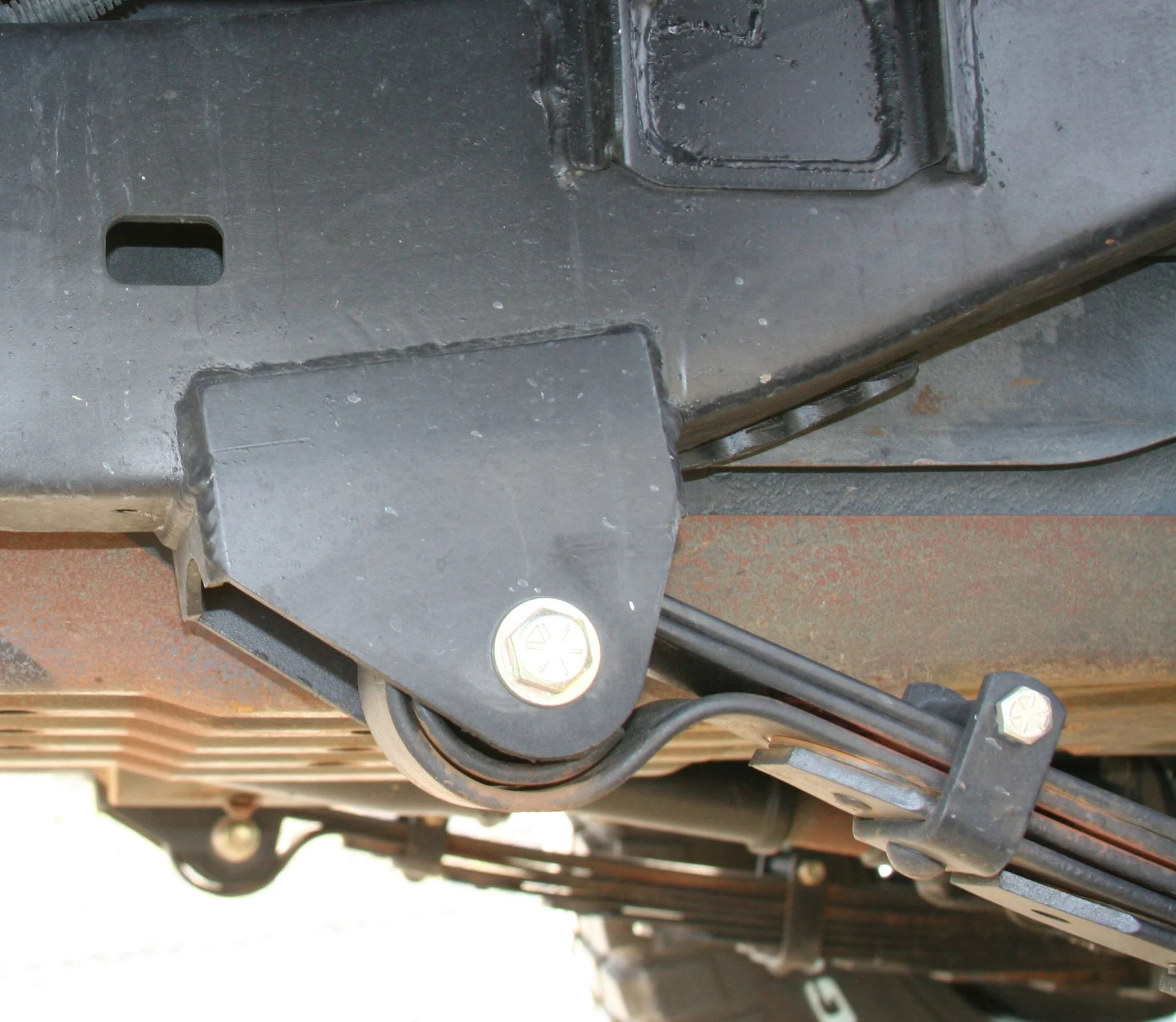 Total Chaos Front Spring Hangers For 4Runner (1986-1995) - Image 5