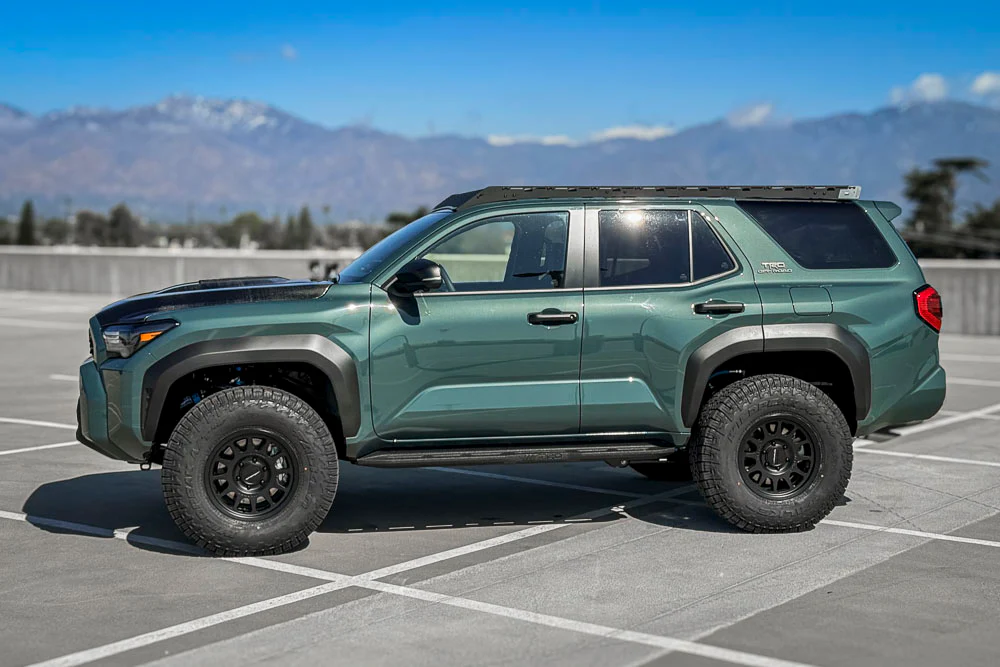 Total Chaos Lift Kit W/Front & Rear 2.5 Inch Diameter King Shocks For 4Runner (2025-Current) - Image 3