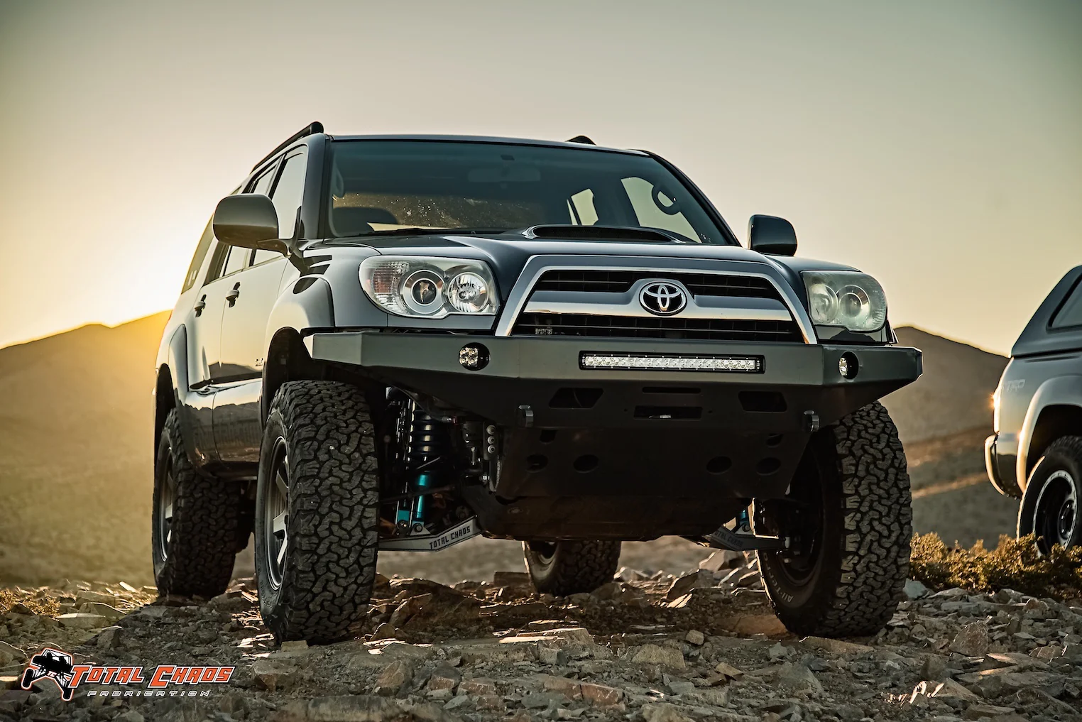 Total Chaos Mid Travel Lift Kit W/Front & Rear 2.5" Shocks For 4Runner (2003-2009) - Image 3