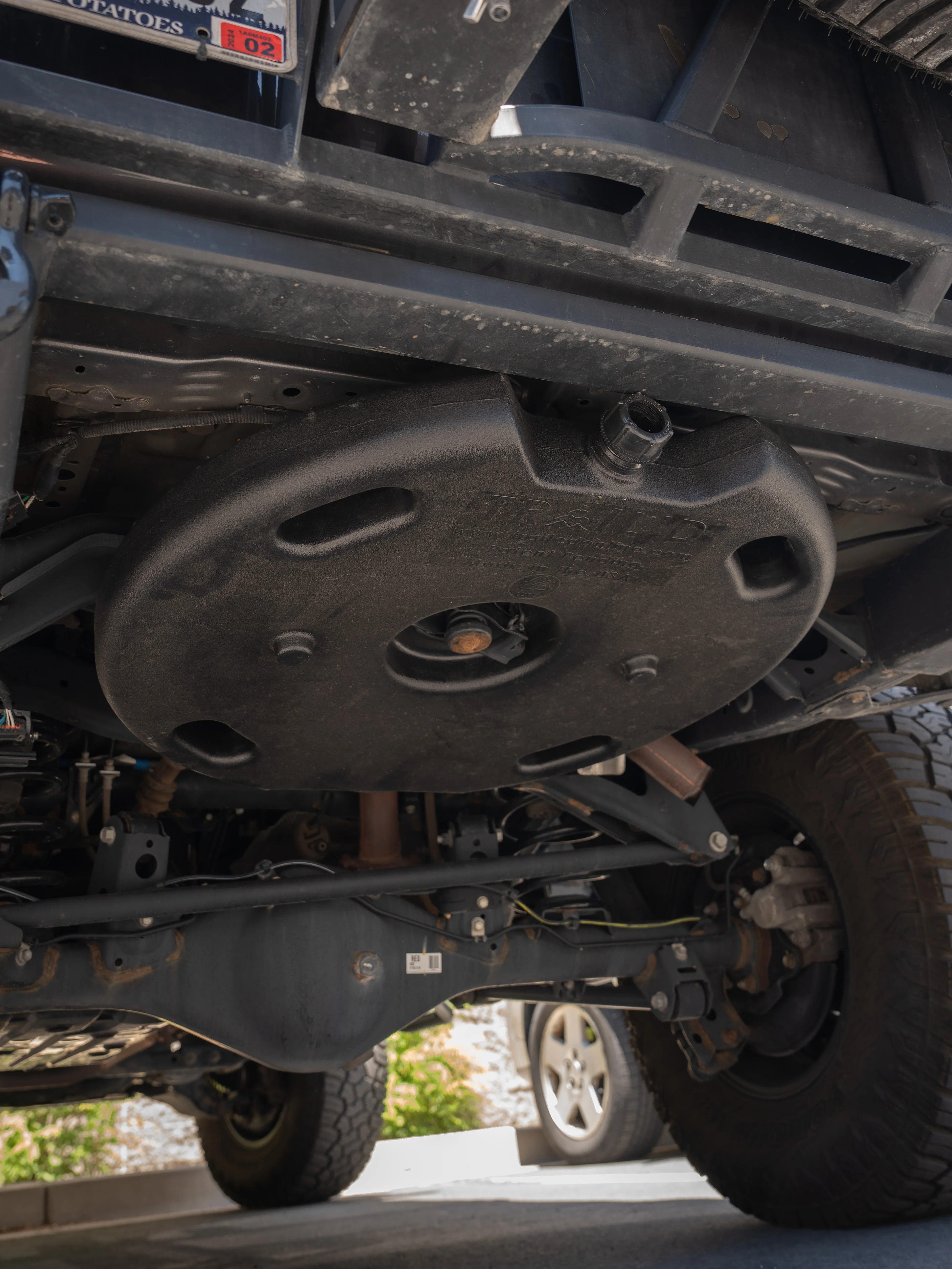 Trail'd 6 Gallon Spare Water Tank - Image 23