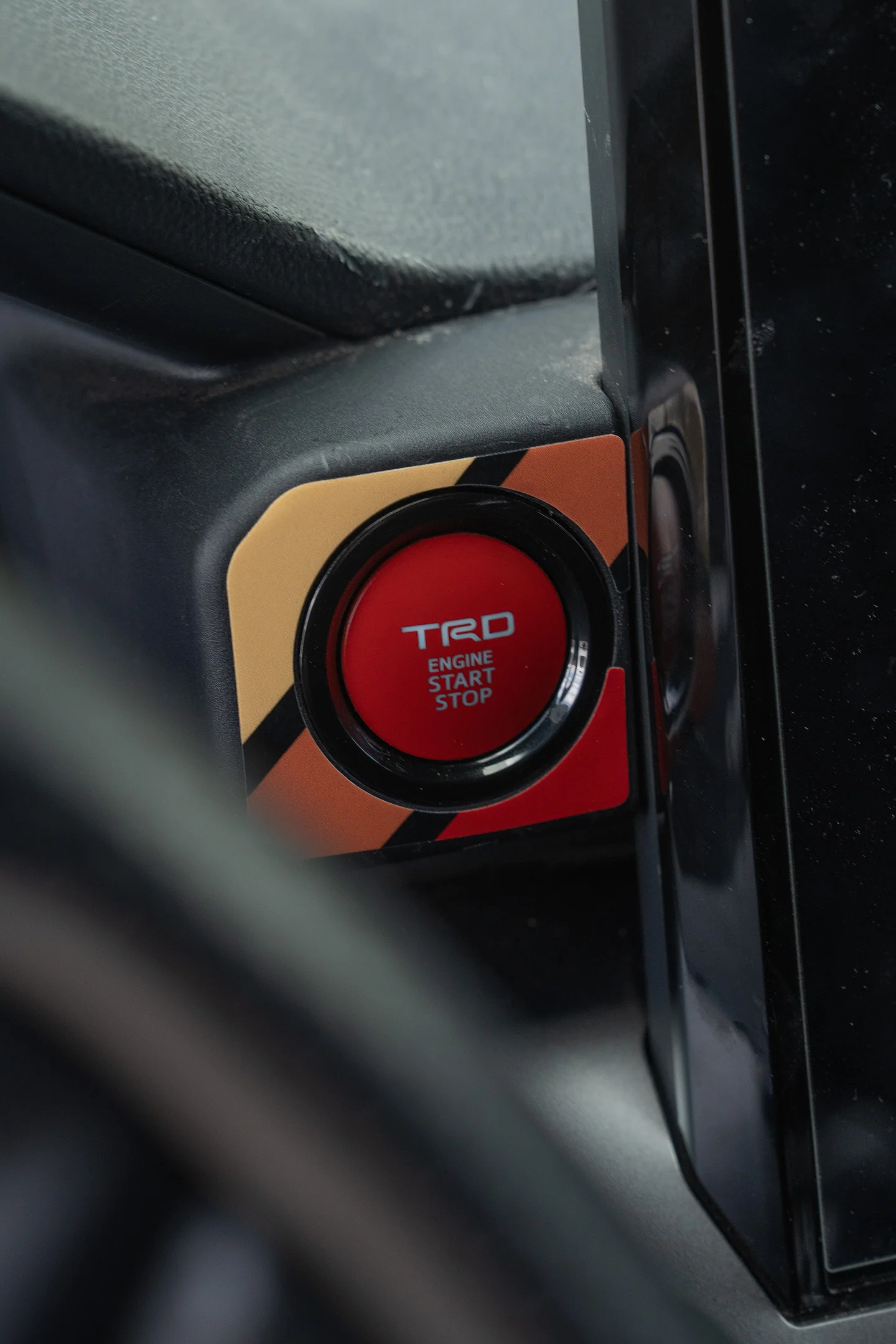 Vinyl Garage Start/Stop Button Overlay For 4Runner (2025-Current) - Image 25