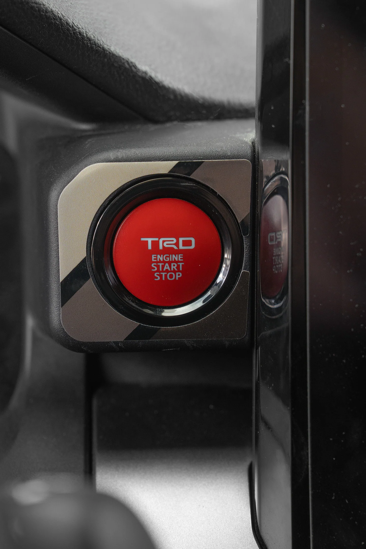 Vinyl Garage Start/Stop Button Overlay For 4Runner (2025-Current) - Image 30