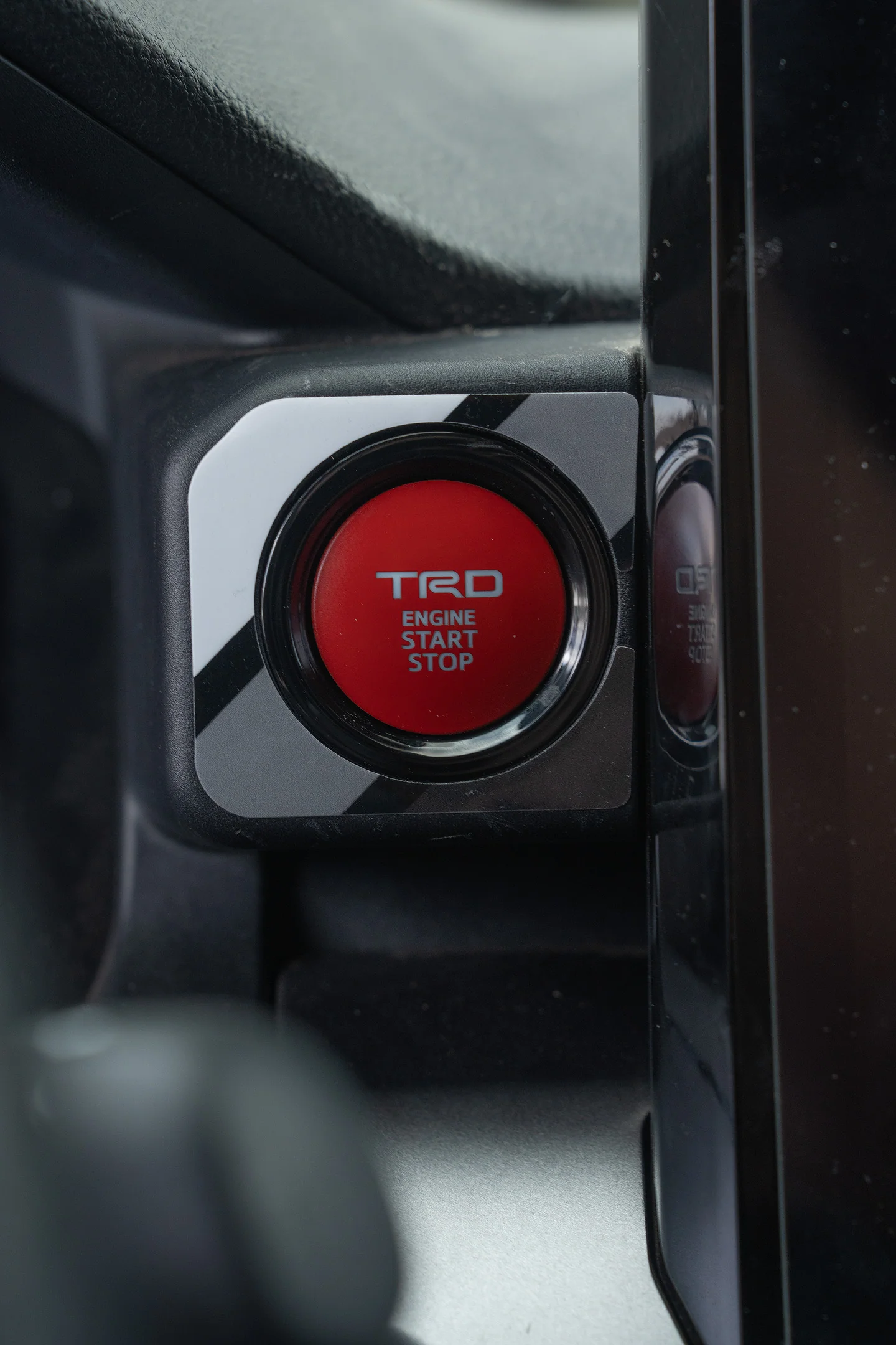 Vinyl Garage Start/Stop Button Overlay For 4Runner (2025-Current) - Image 31
