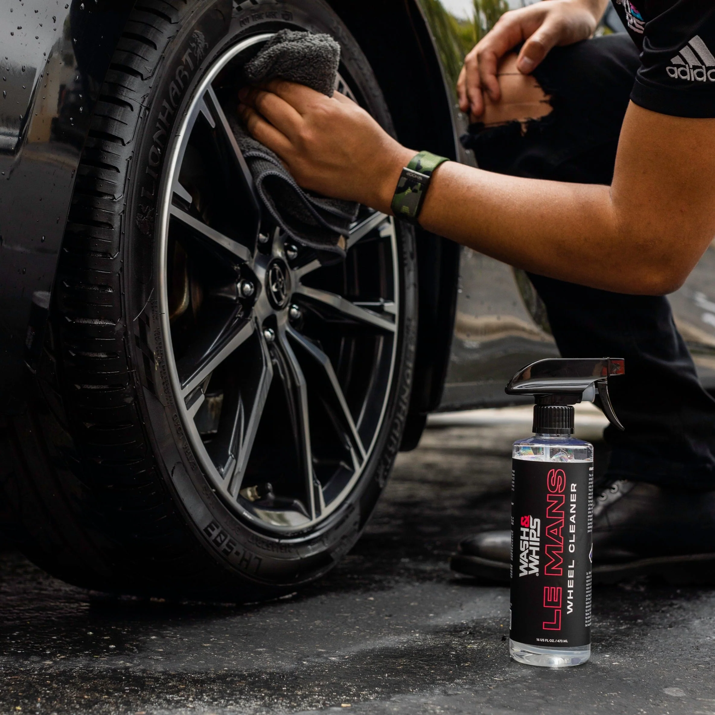 WASH&WHIPS Le Mans Wheel Cleaner - Image 2