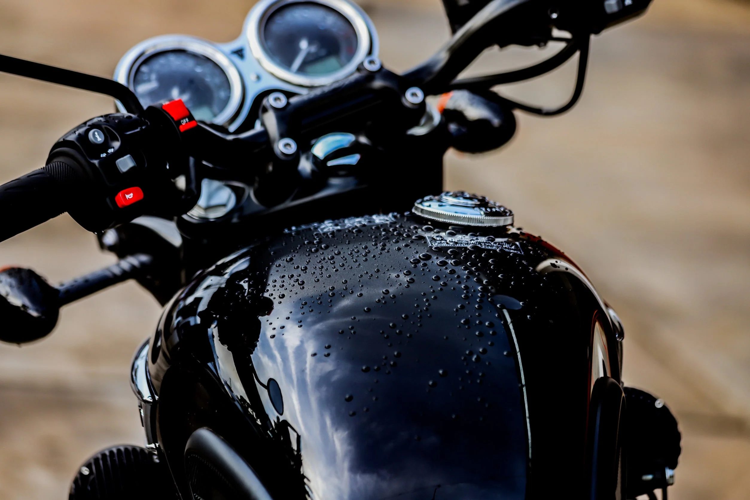 WASH&WHIPS MotoPro Motorcycle Detailing Kit - Bug Remover, Leather Care, Ceramic Spray - Image 15