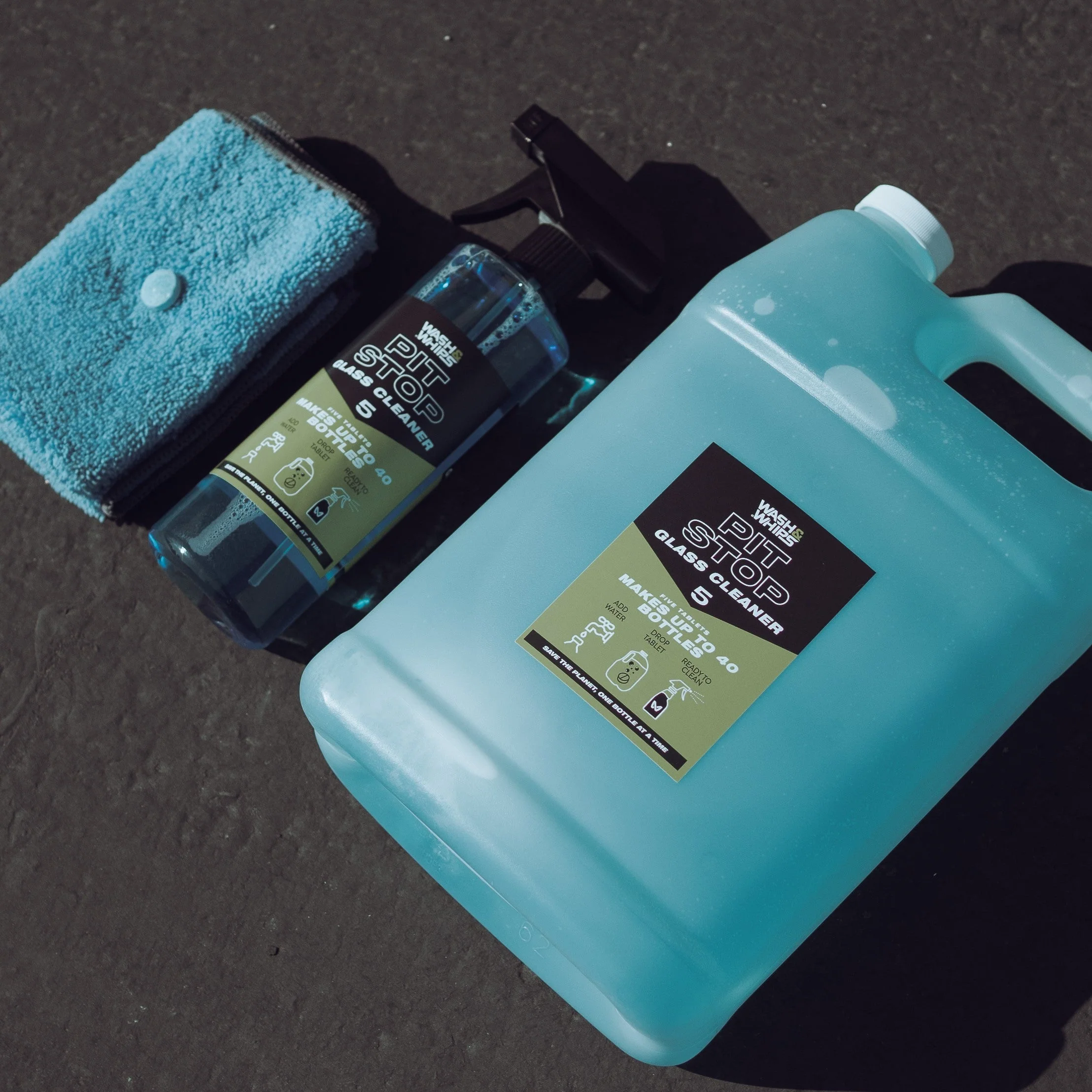 WASH&WHIPS Pit Stop Glass Cleaner / All Surface Cleaner Refill Tablets (Makes 5 Gallons) - Image 8
